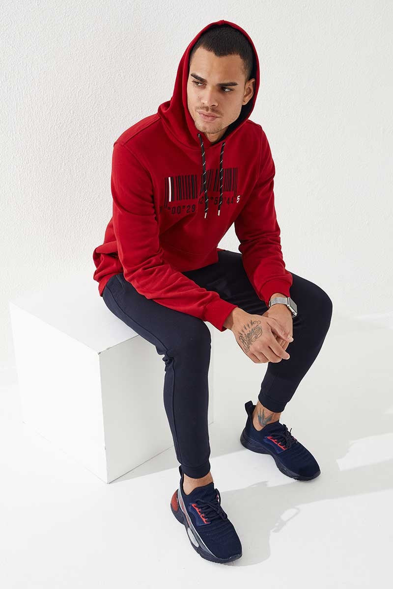 Red Embroidered Kangaroo Pocket Standard Fit Hooded Men's Sweatshirt - 87839