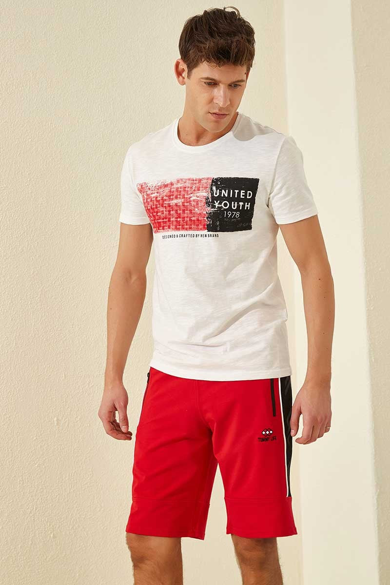 Red Side Striped Standard Fit Men's Shorts - 81148