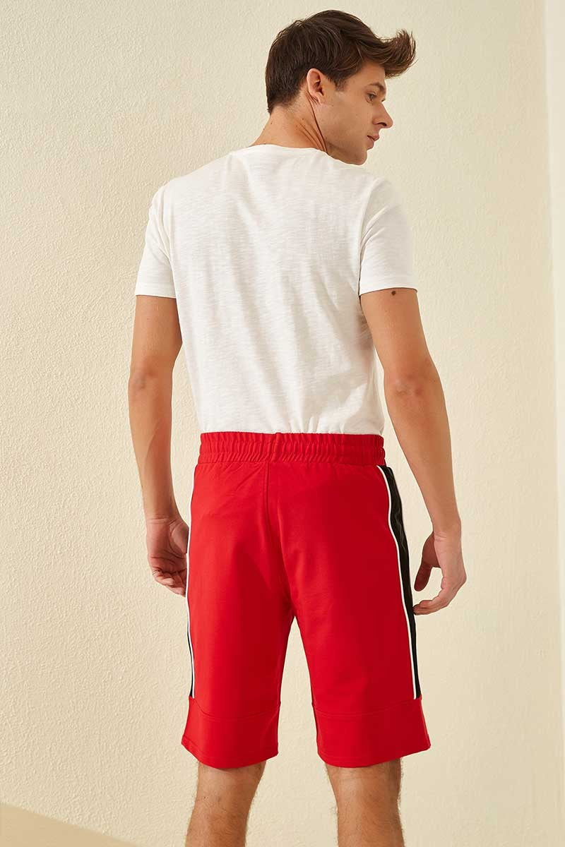 Red Side Striped Standard Fit Men's Shorts - 81148