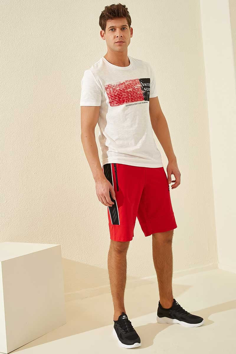 Red Side Striped Standard Fit Men's Shorts - 81148
