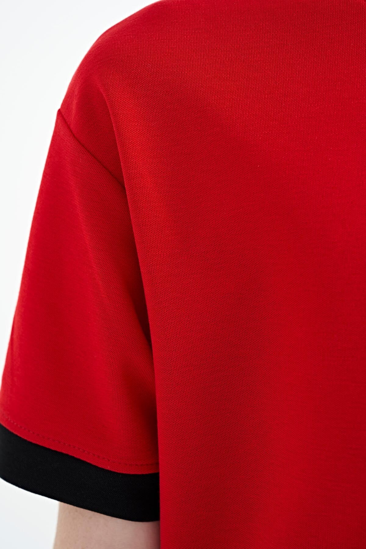 Red Embroidered O Collar Oversize Boys T-Shirt - 11146
