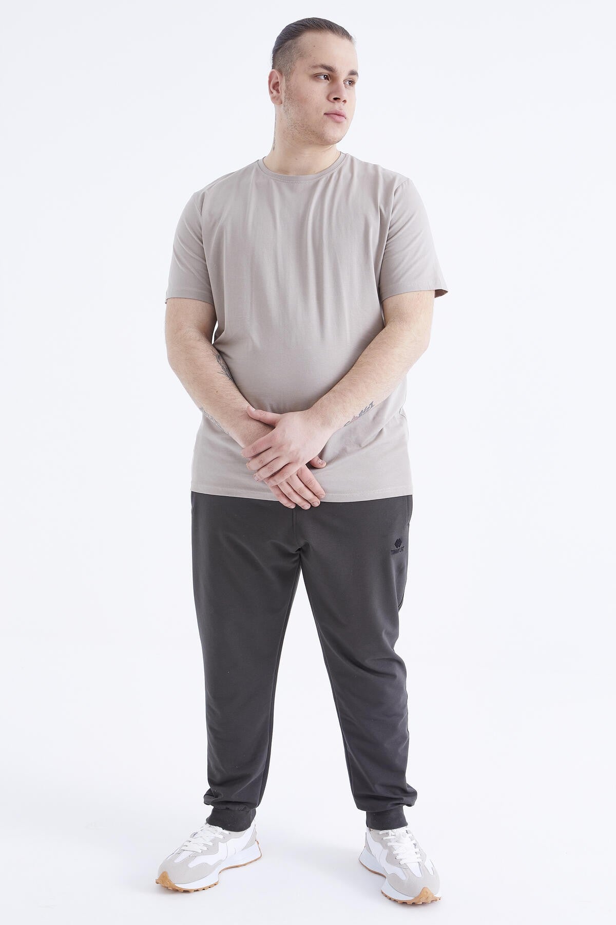 Dark Beige Basic Short Sleeve O Neck Large Size Men's T-Shirt - 88072
