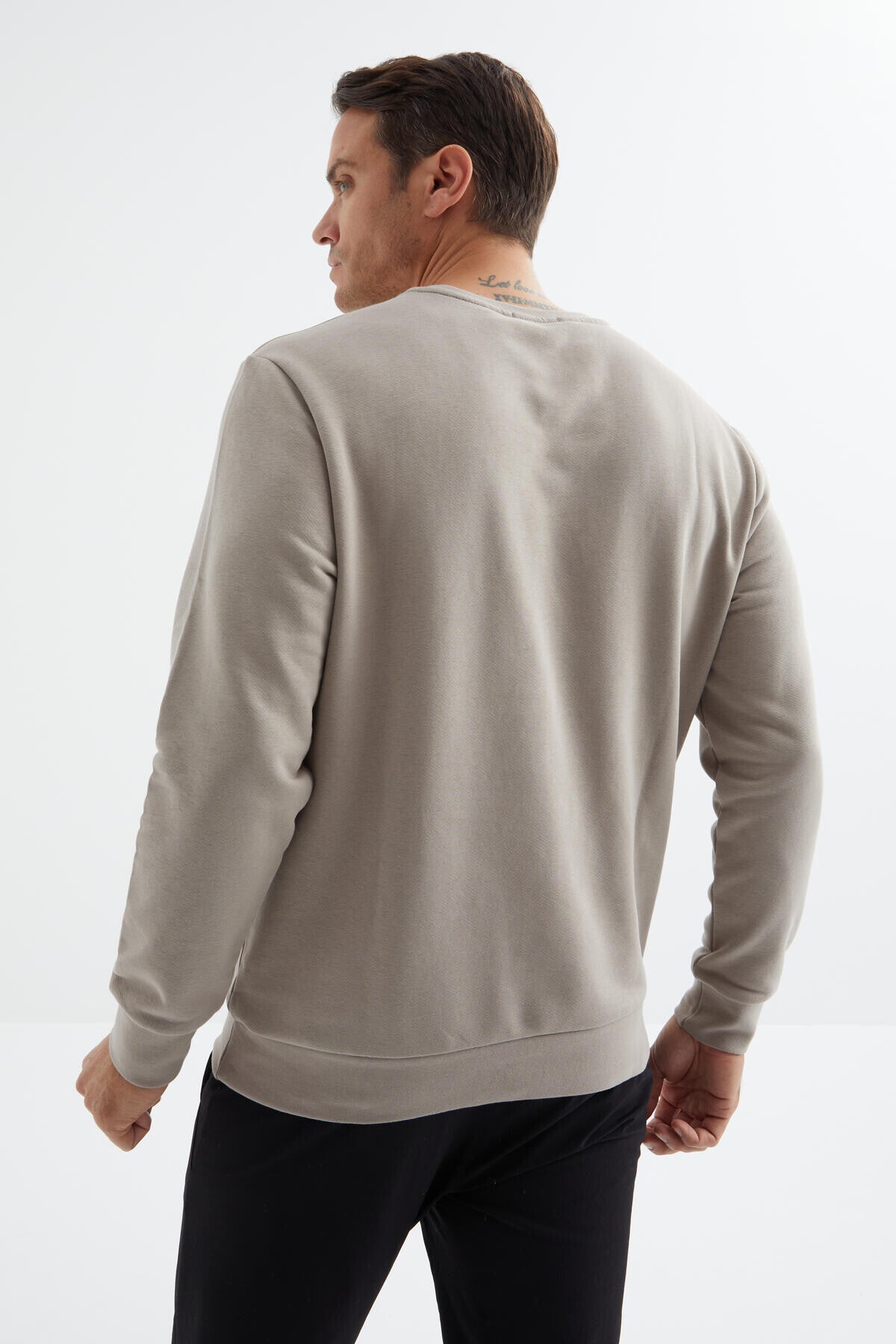 Dark Beige Basic Round Neck Comfort Fit Men's Sweatshirt - 88053