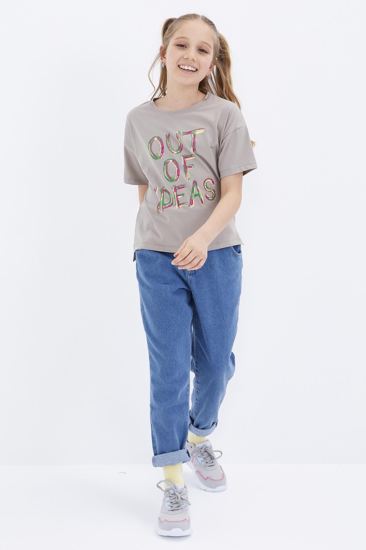 Dark Beige Oversize Print O Collar Drop Shoulder Girls' T-Shirt - 75028