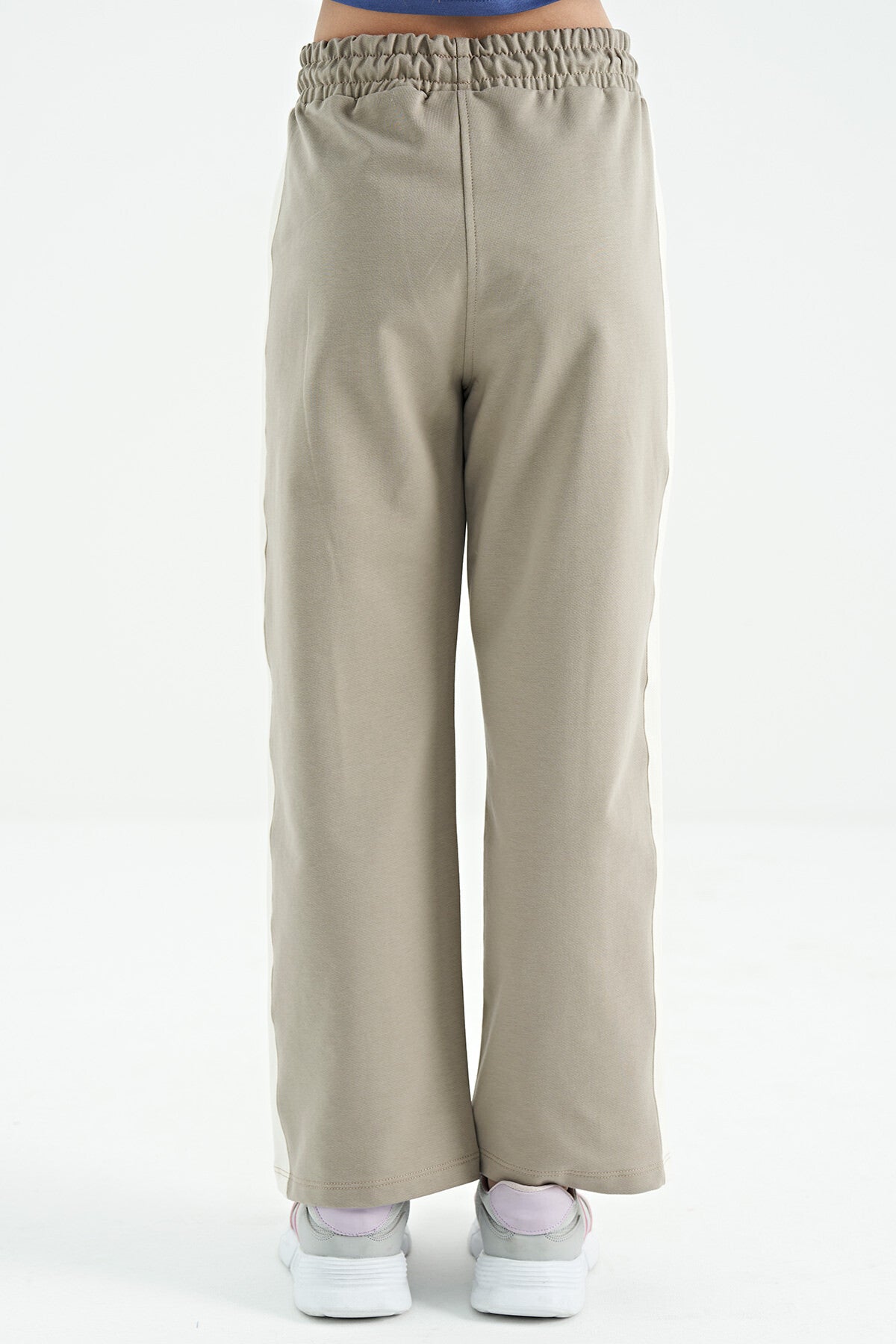 Dark Beige Side Striped Detailed Laced Relaxed Fit Wide Leg Girls' Tracksuit Bottom - 75119