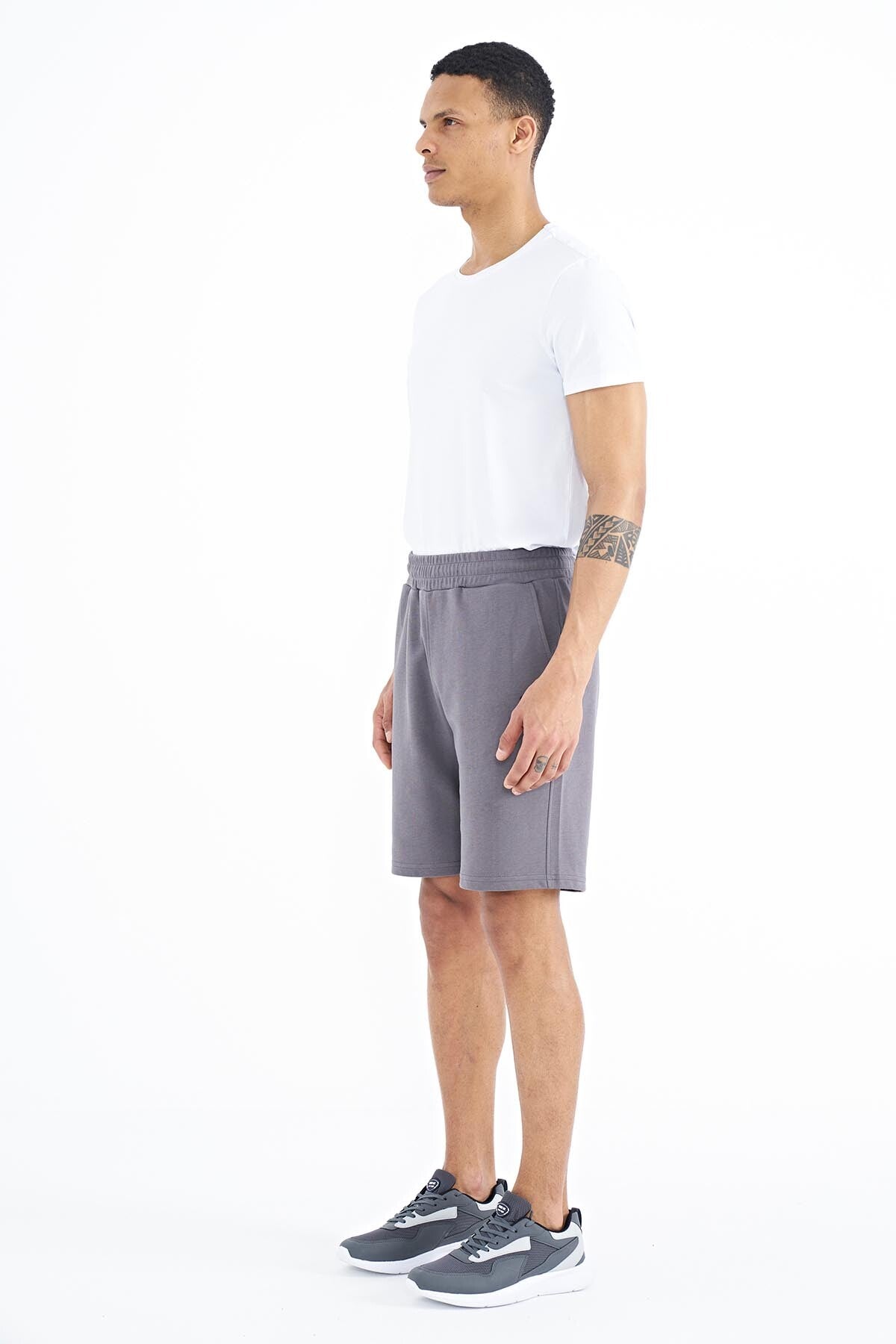 Evan Grey Standard Fit Men's Shorts - 81240