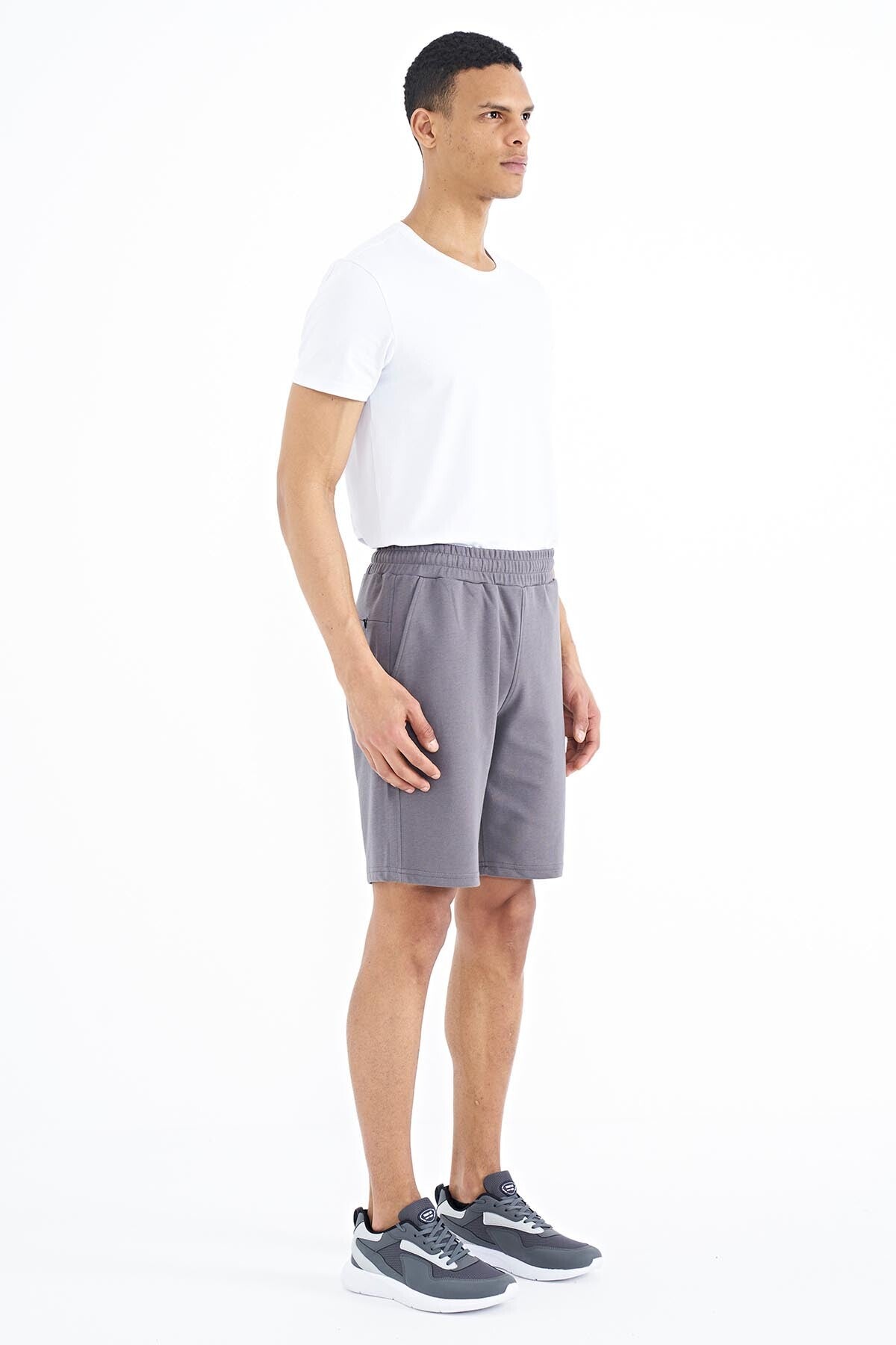 Evan Grey Standard Fit Men's Shorts - 81240