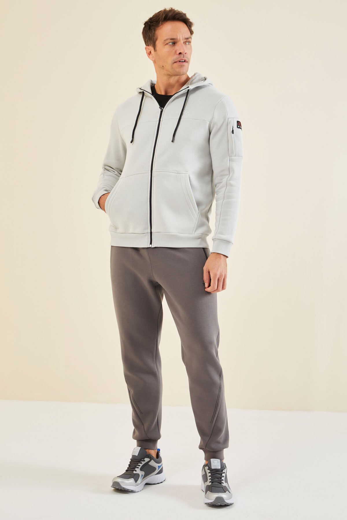 Dark Grey Laced Men's Tracksuit Bottom - 82110