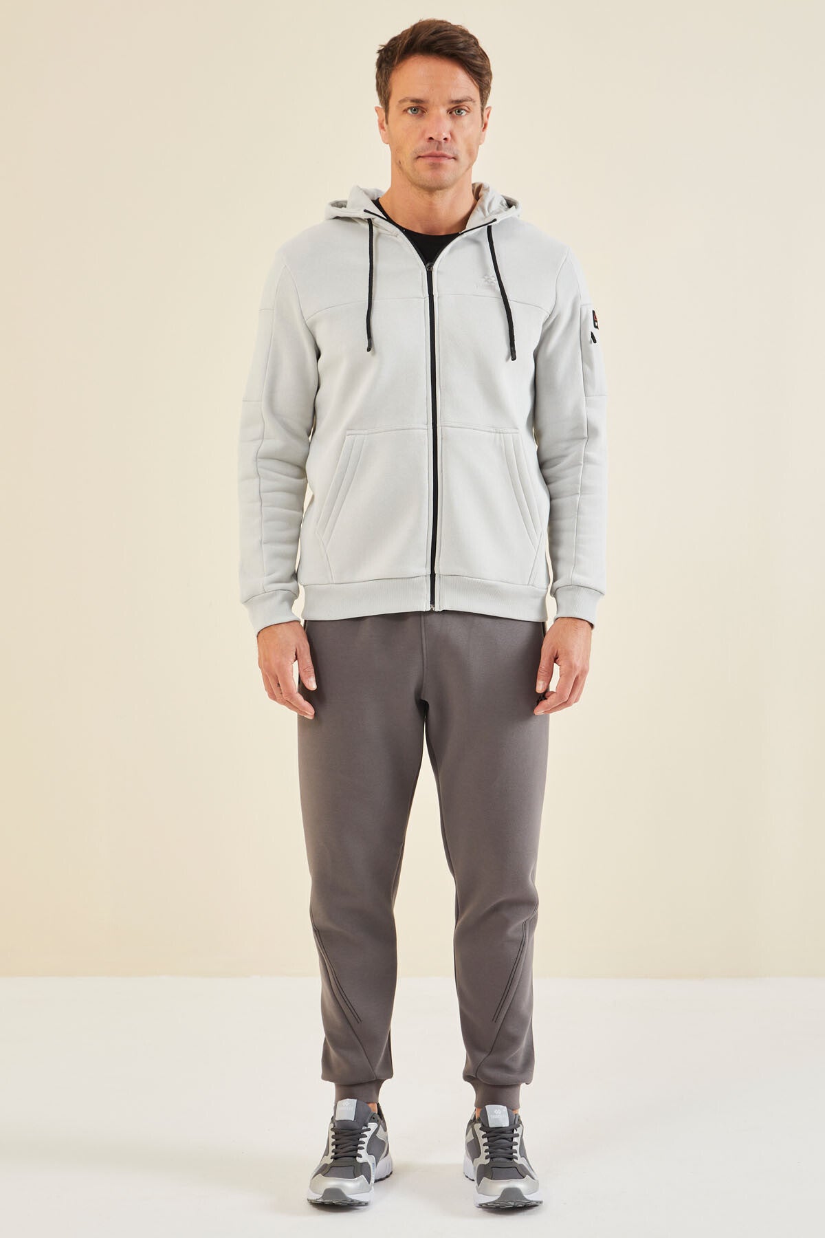 Dark Grey Laced Men's Tracksuit Bottom - 82110