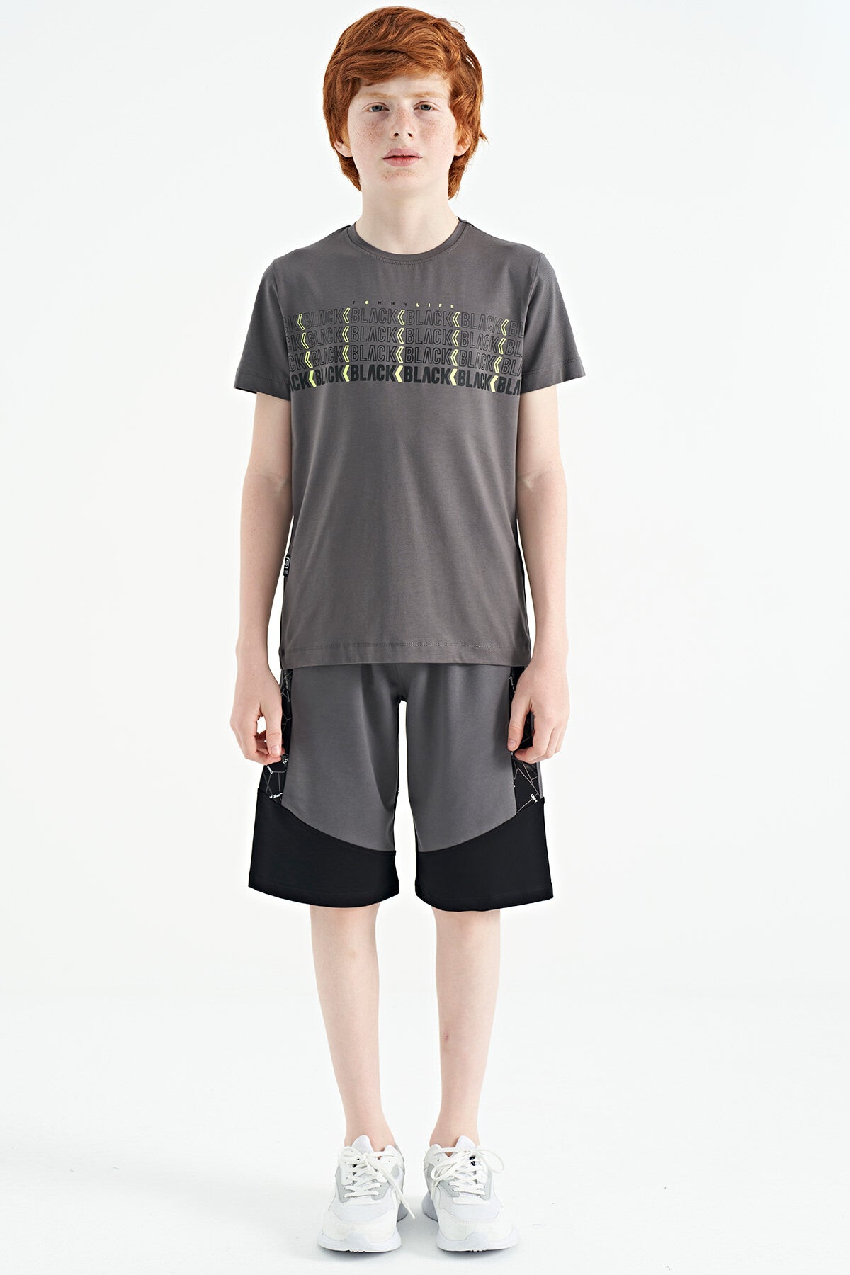 Dark Gray Print O Collar Standard Fit Boys T-Shirt - 11149