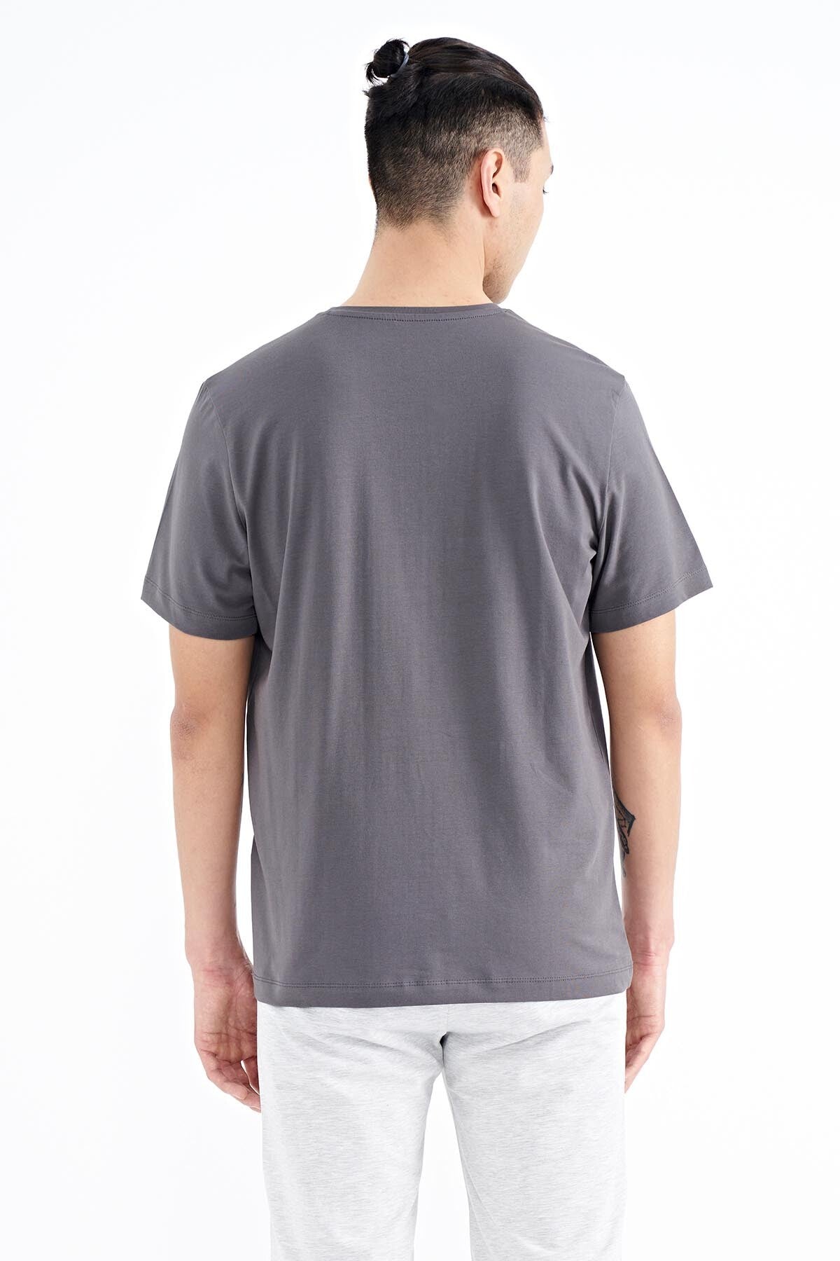 Dark Gray Print O Collar Standard Fit Men's T-Shirt - 88174