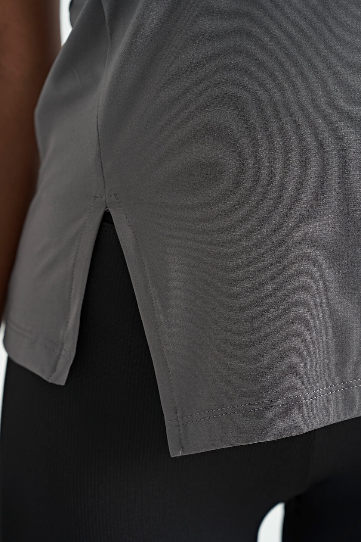 Dark Gray Slit Detailed O Collar Sleeveless Standard Fit Women's Sports Singlet - 97256
