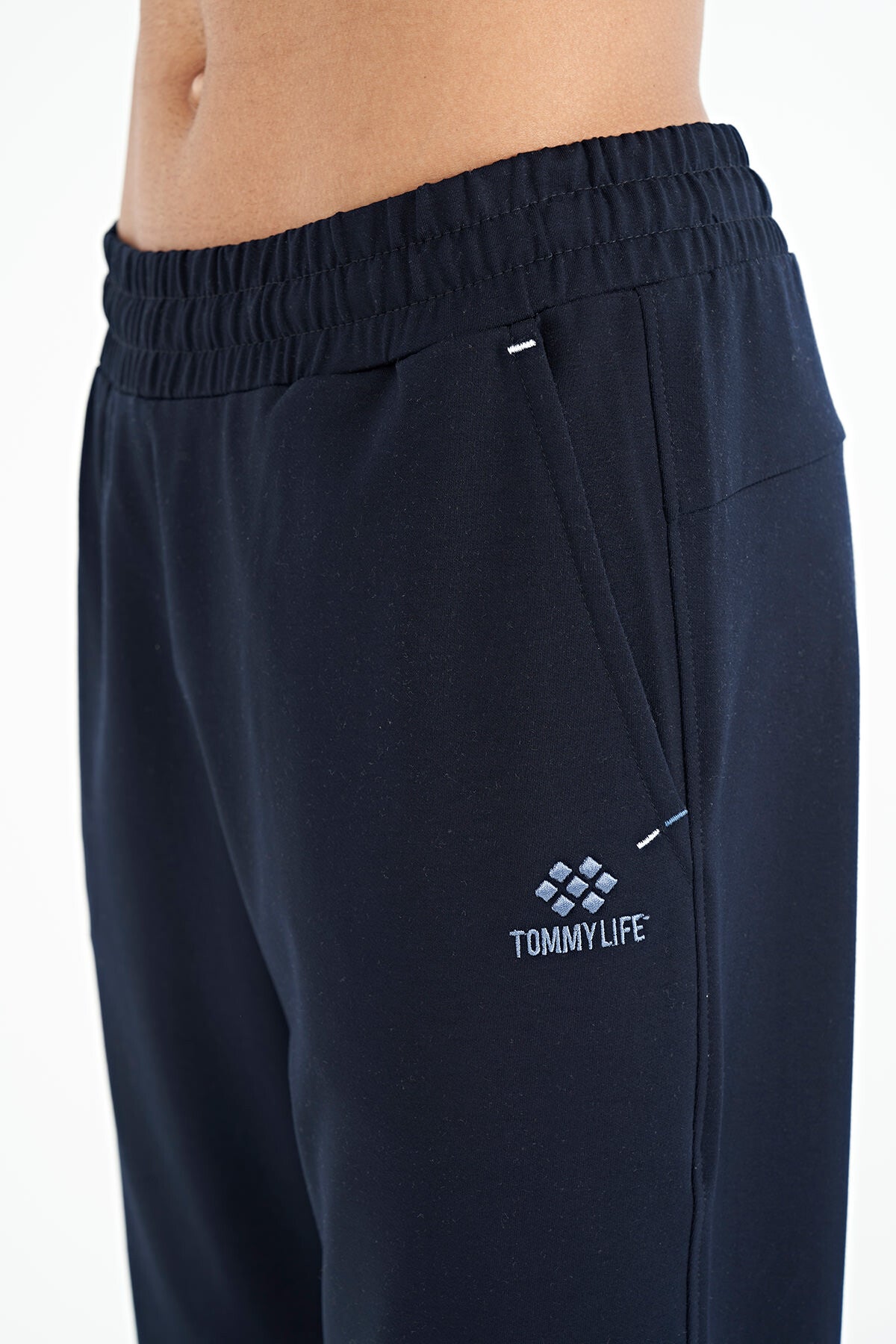 Navy Blue Logo Embroidered Side Pocketed Standard Fit Men's Tracksuit Bottom - 84967