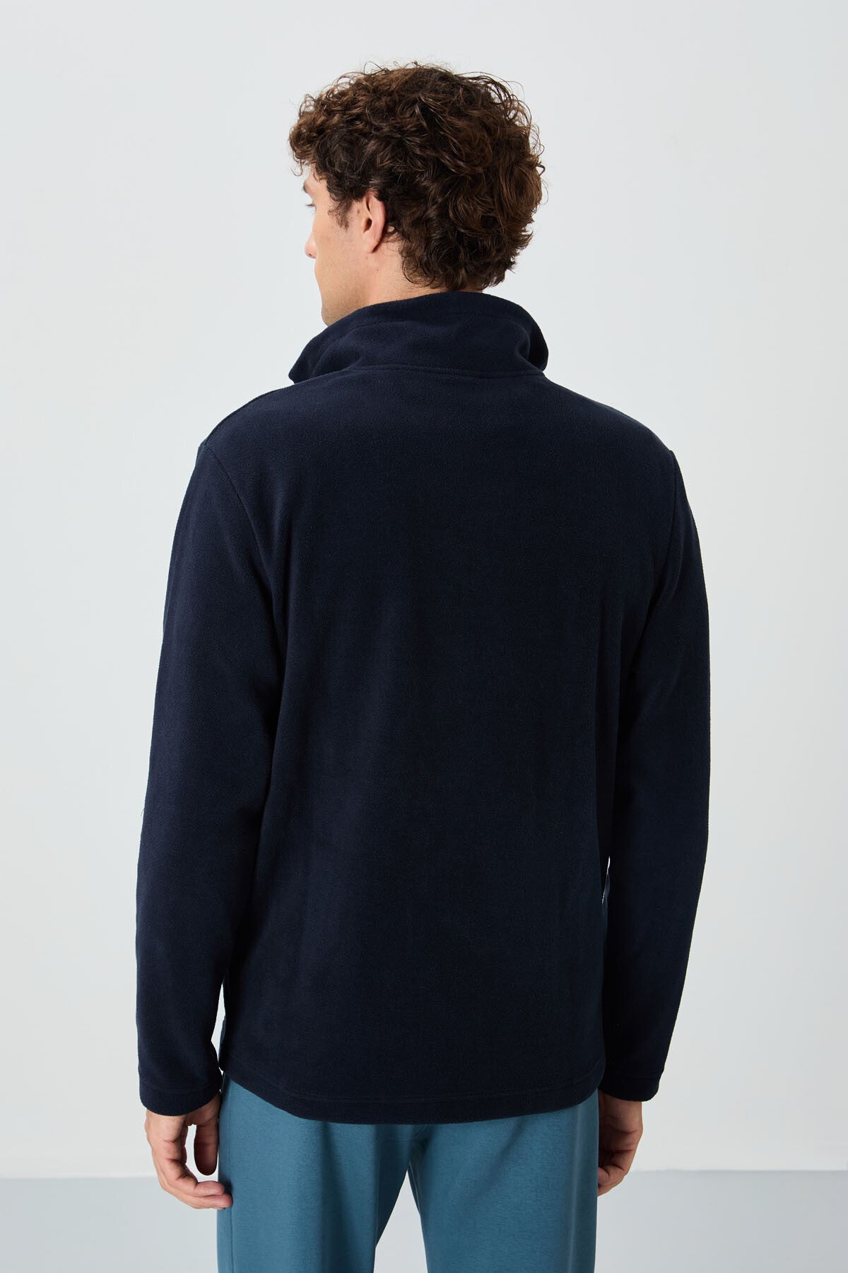 Hardy Navy Blue Standard Fit Polar Men's Sweatshirt - 88299
