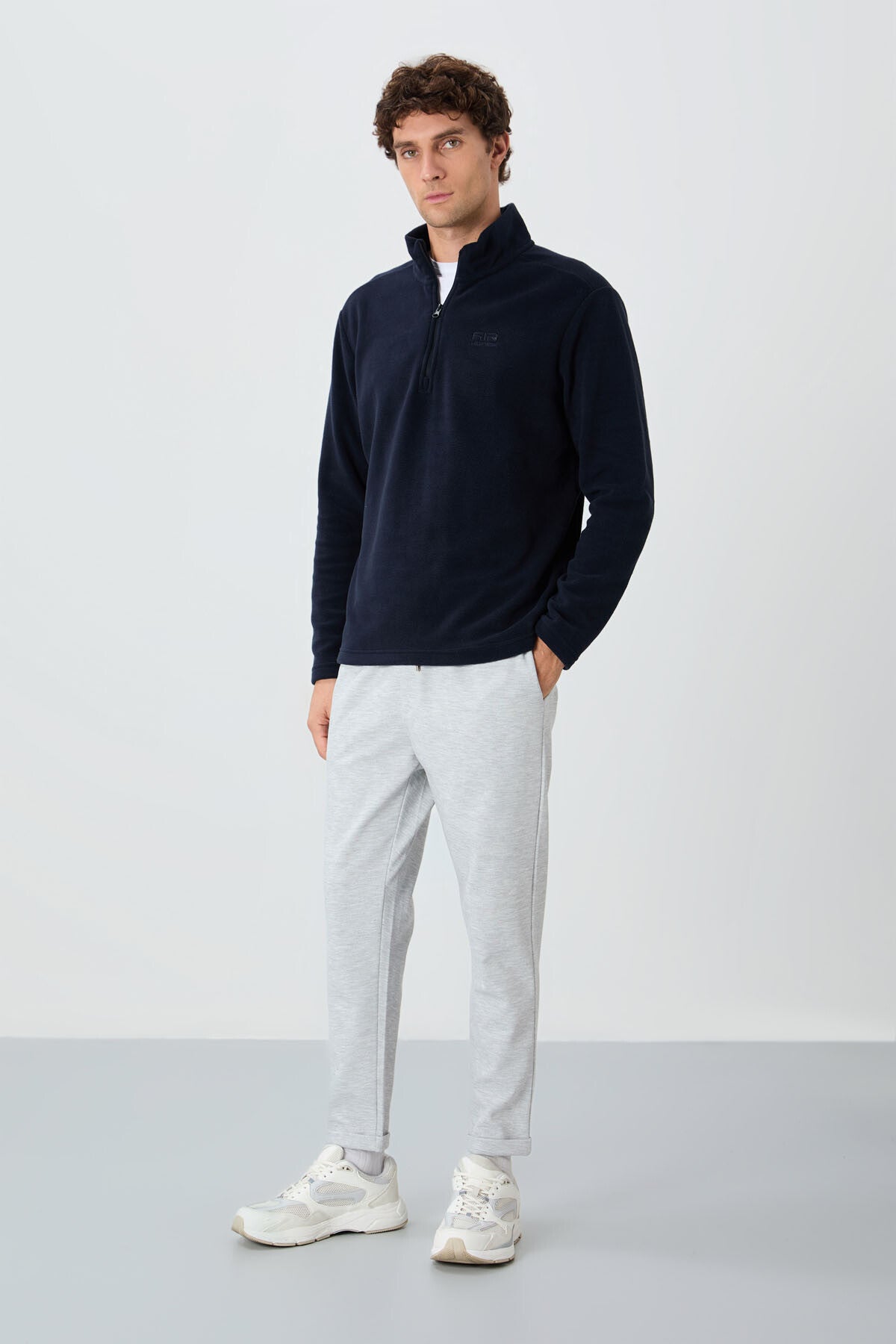 River Navy Blue Stand Collar Men's Fleece Sweatshirt - 88310