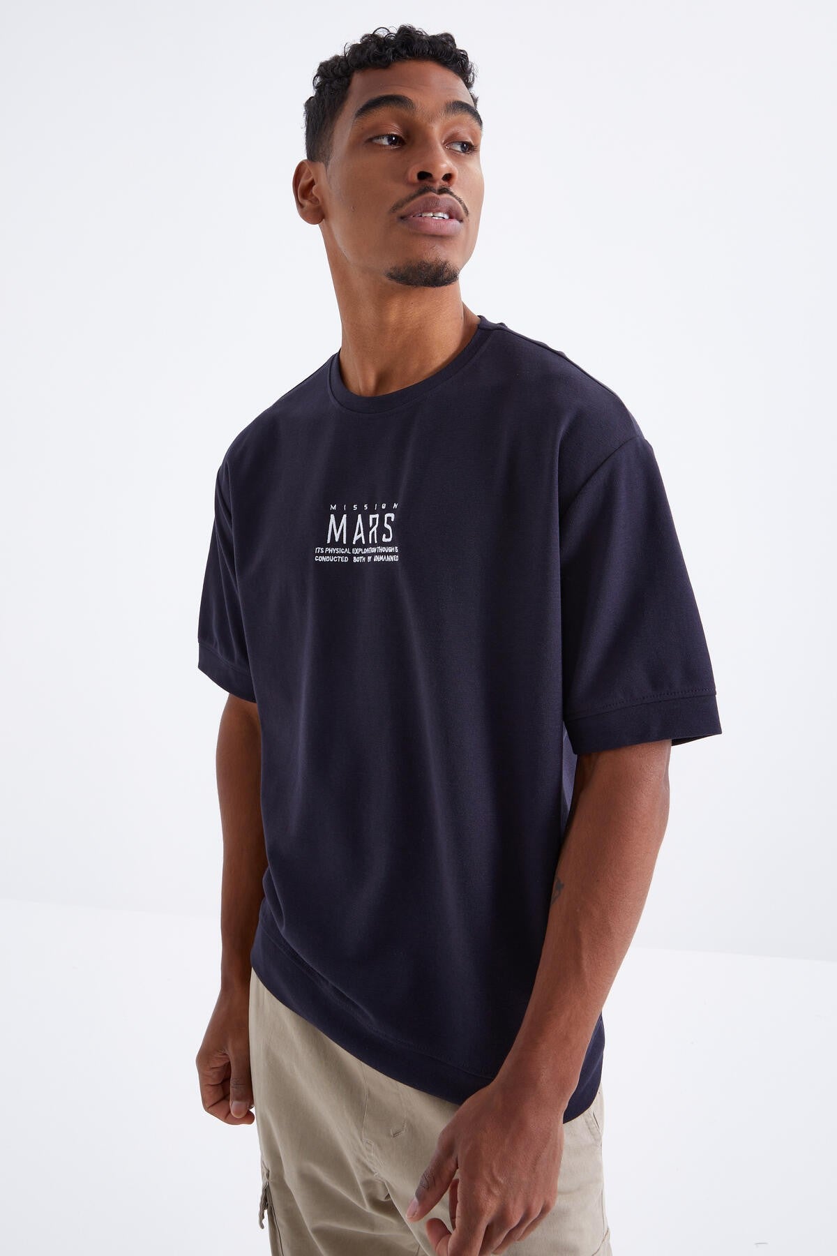 Navy Blue Mars Lettering Embroidered O Collar Men's Oversize T-Shirt - 88104