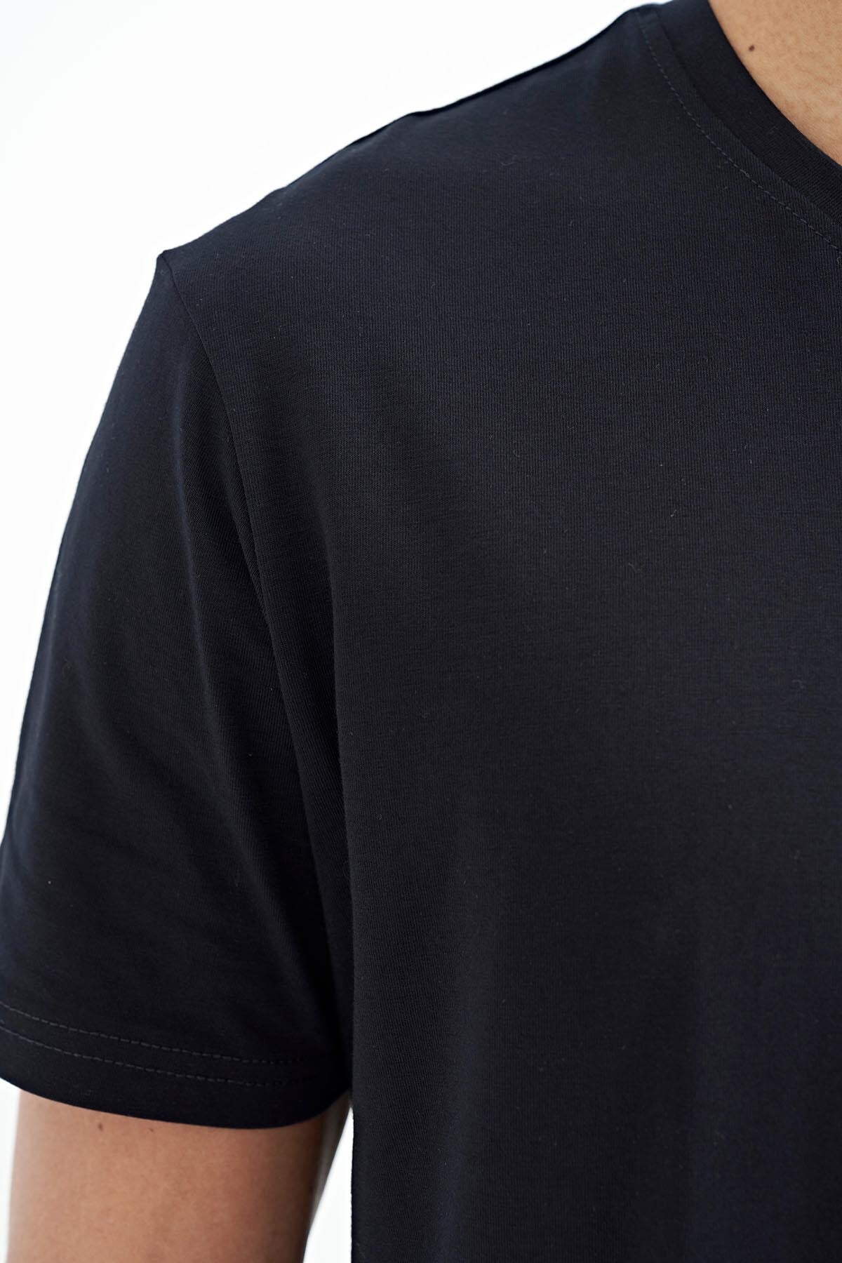 Adney Navy Blue O Collar Men's T-Shirt - 88230