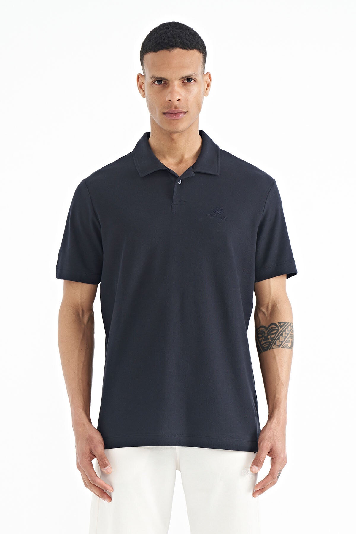Navy Blue Polo Collar Embroidered Logo Standard Fit Men's T-shirt - 88237