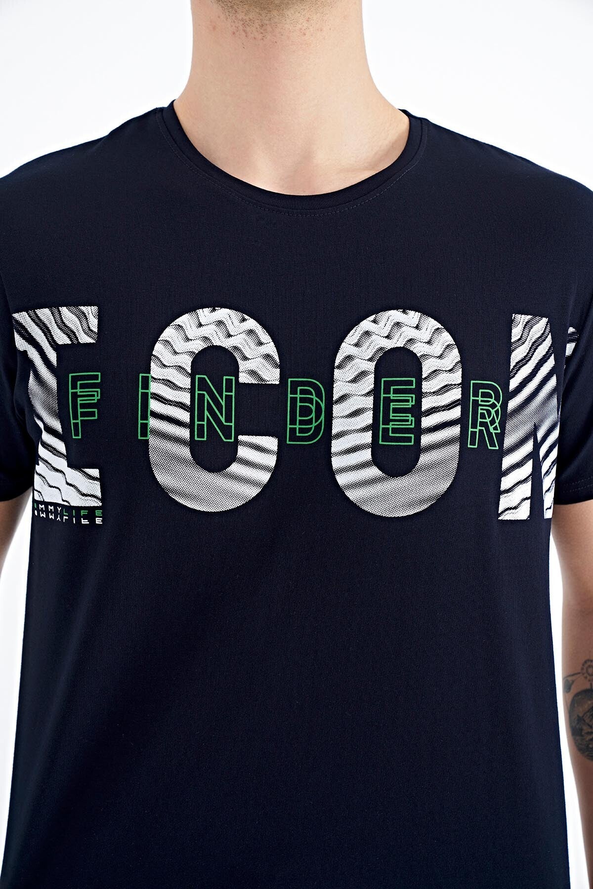 Navy Blue Printed Detailed O Collar Standard Fit Men's T-Shirt - 88187