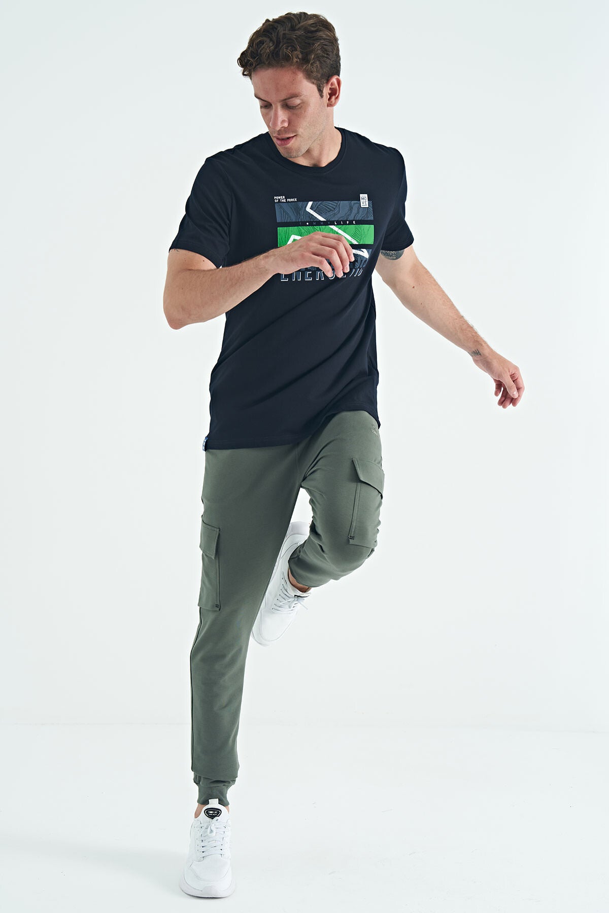 Navy Blue Printed O Collar Standard Fit Men's T-shirt - 88201