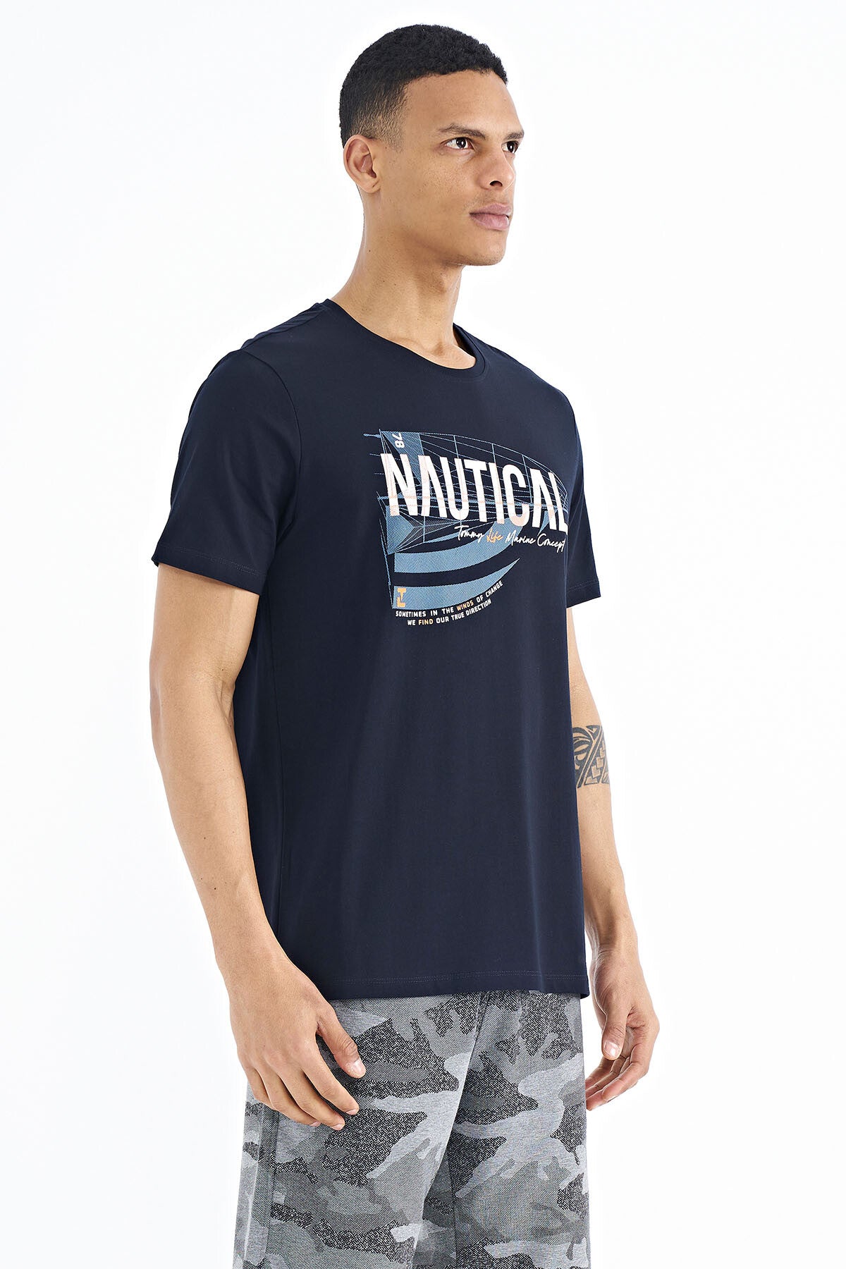 Navy Blue Printed Standard Fit O Neck Men's T-Shirt - 88171