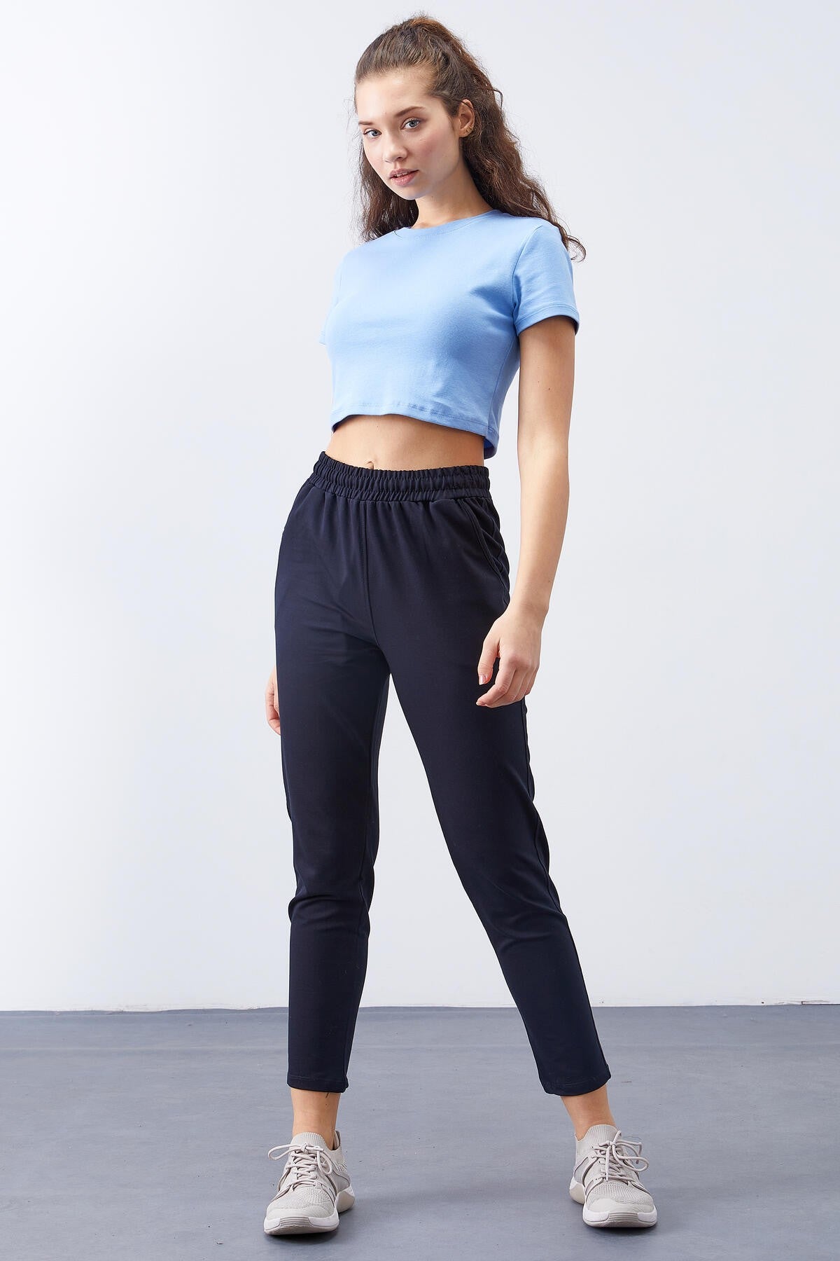 High-waisted Jogger Comfortable Form Narrow Cuffs Tracksuit Pants