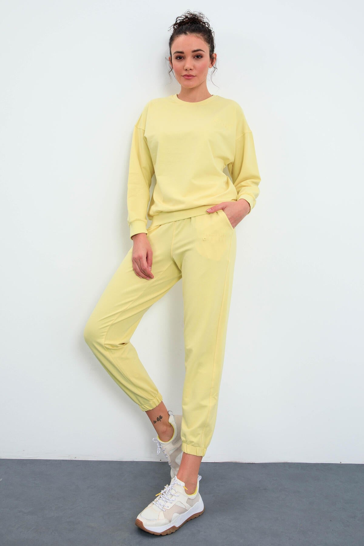 Lemon Basic Cotton O-Neck Oversize Elastic Cuffed Women's Tracksuit Set - 95287