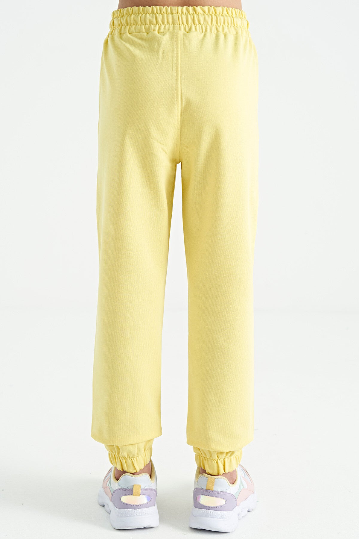Lemon Print Embroidered Standard Mold Jogger Girls' Tracksuit Bottom - 75120