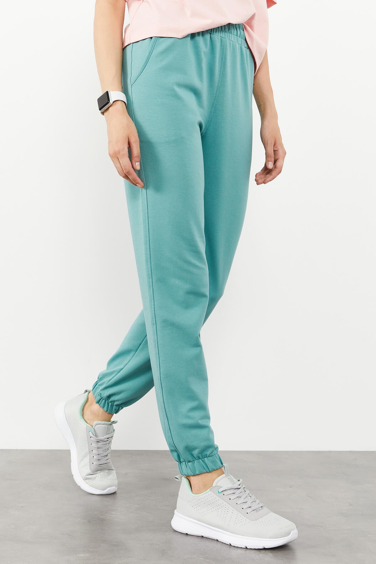 Mint Green High Waist Comfort Fit Elastic Cuffed Women's Tracksuit Bottom - 94583