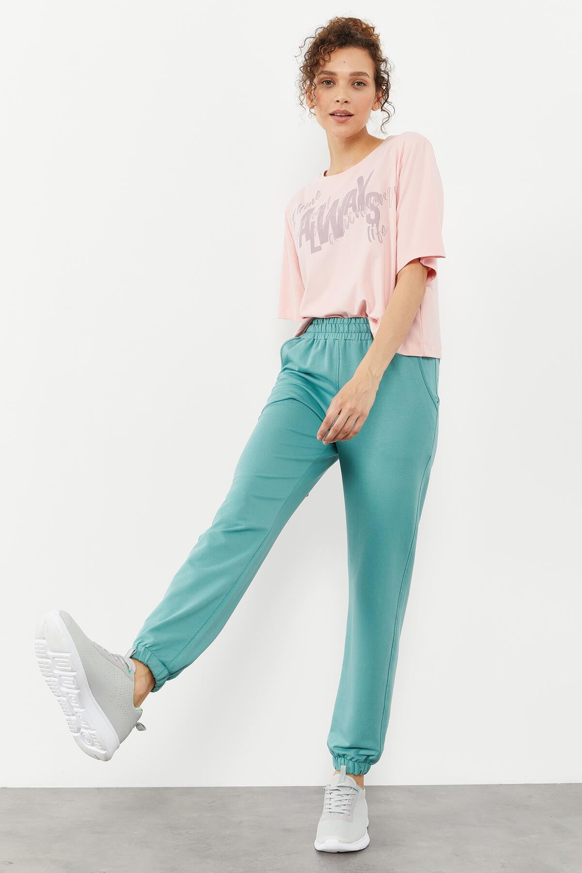 Mint Green High Waist Comfort Fit Elastic Cuffed Women's Tracksuit Bottom - 94583