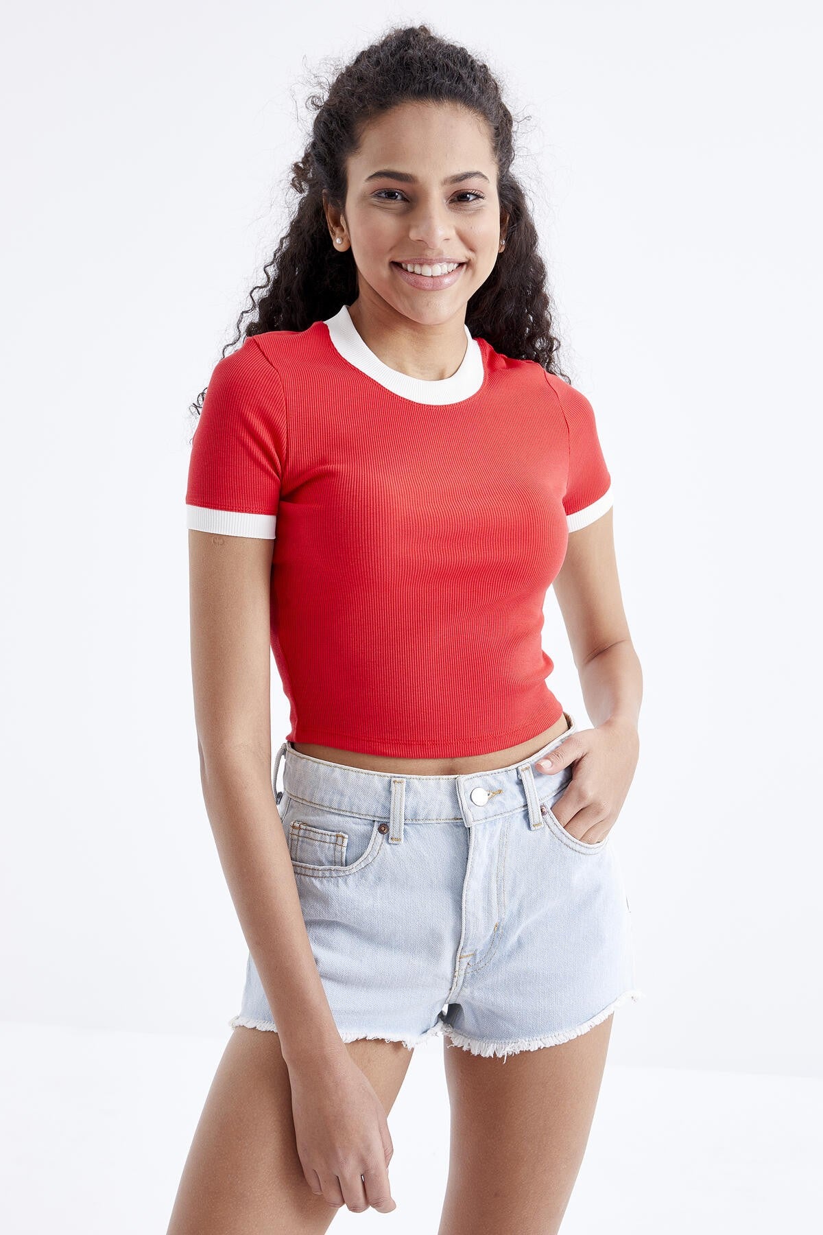 Pomegranate Flower Basic Neck Detailed O Collar Women's Crop Top T-Shirt - 97200