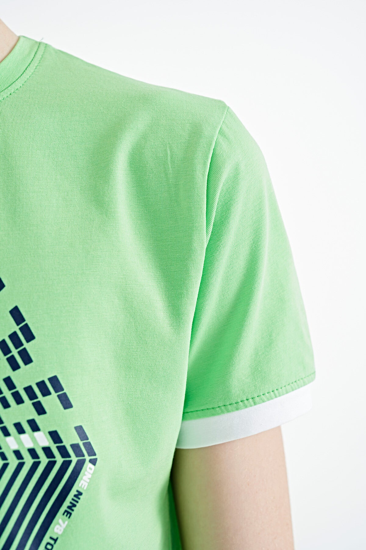 Neon Green Cuff Colored Detailed Printed Standard Fit Boys' T-Shirt - 11156