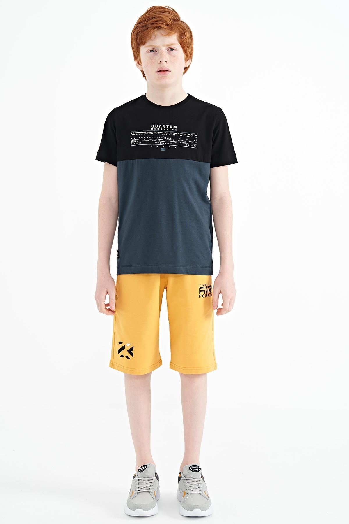 Forest Green Printed Lettering Color Block Standard Fit O Collar Boys T-Shirt - 11134