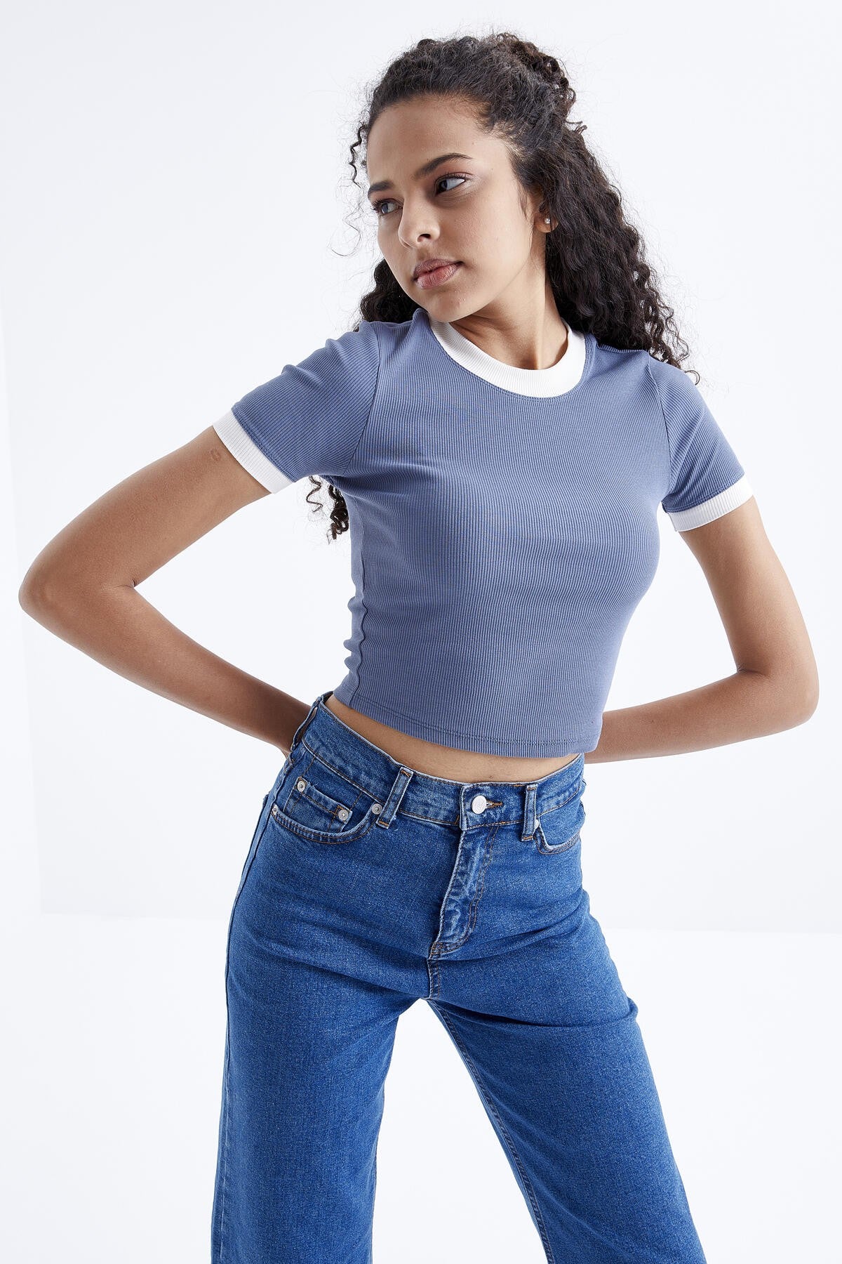 Petrol Basic Kol Detailed O Collar Women's Crop Top T-Shirt - 97200