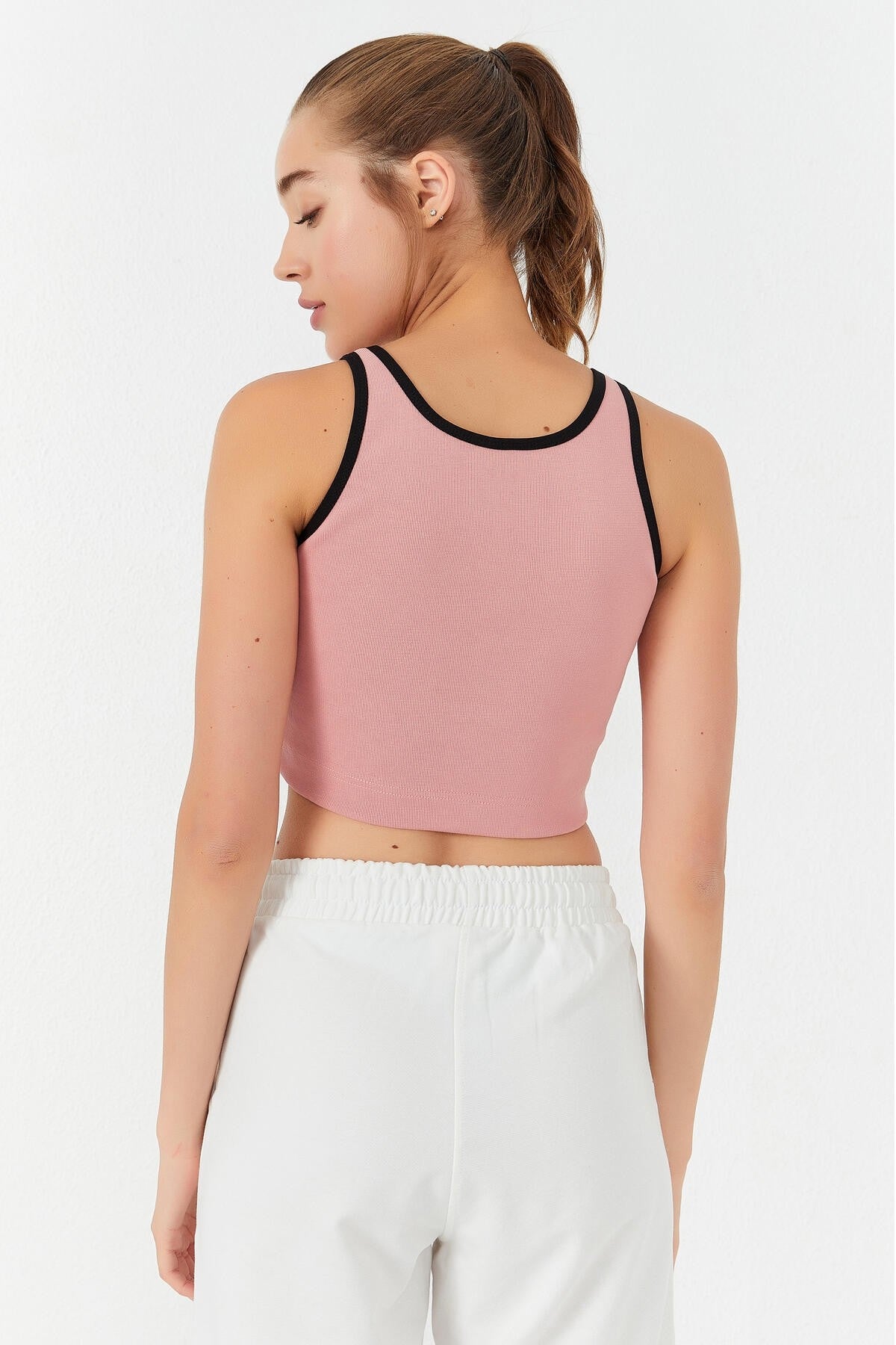 Pudra Basic Zero Sleeve Narrow Cut U Collar Women's Crop Top Singlet - 97162