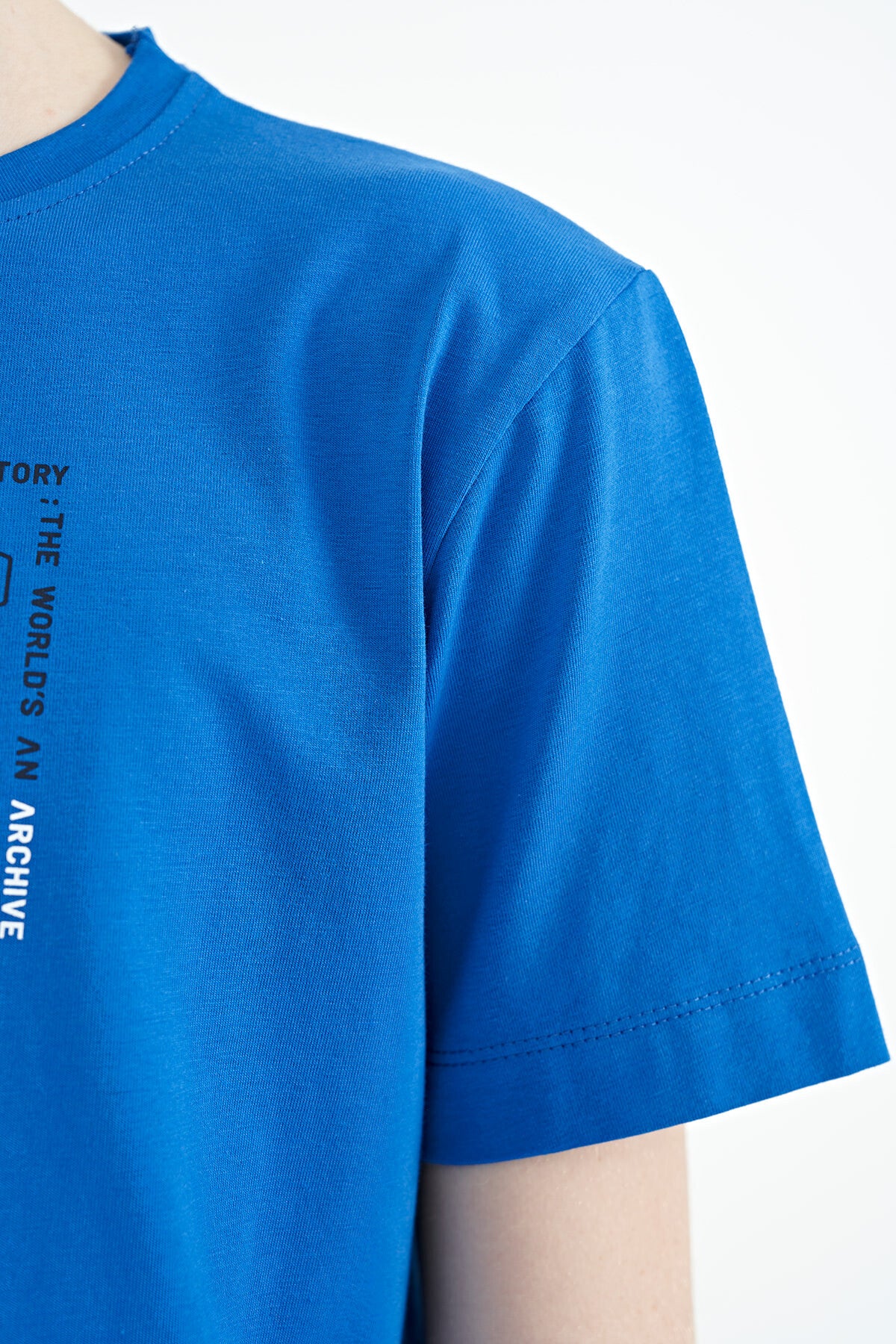 Pre-Wash Detailed O Collar Standard Fit Boys' T-Shirt - 11099