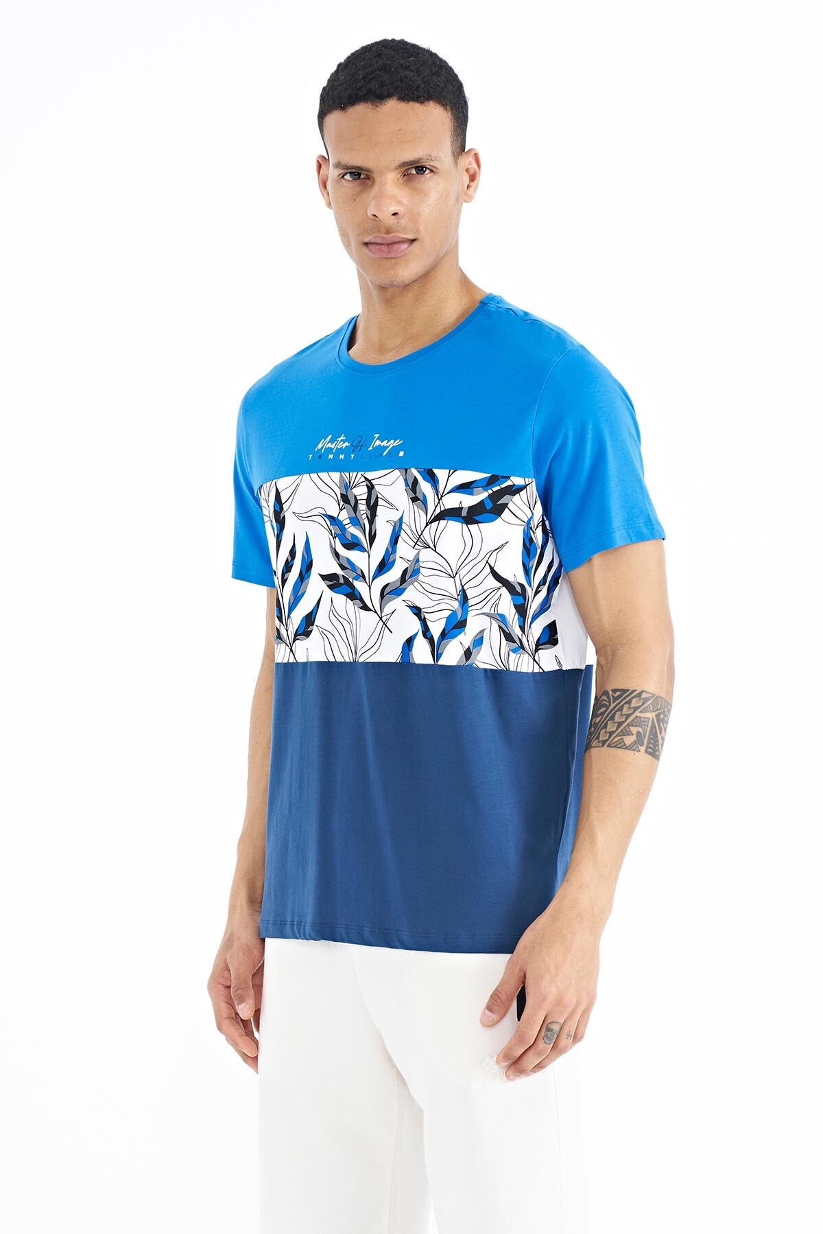 Ombre Color Print Detailed O Collar Standard Fit Men's T-Shirt - 88177