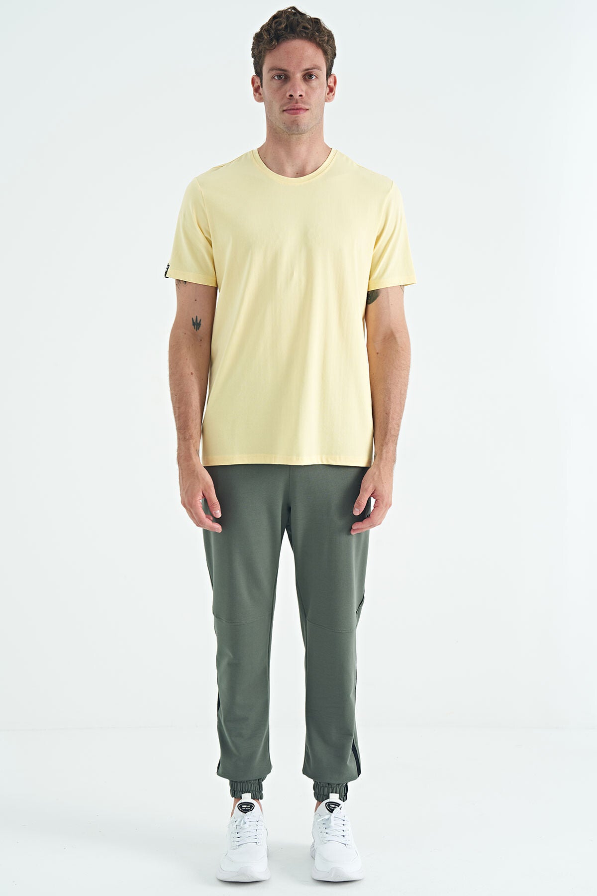 Yellow Men's Basic Short Sleeve Regular Fit O Neck T-shirt - 87911