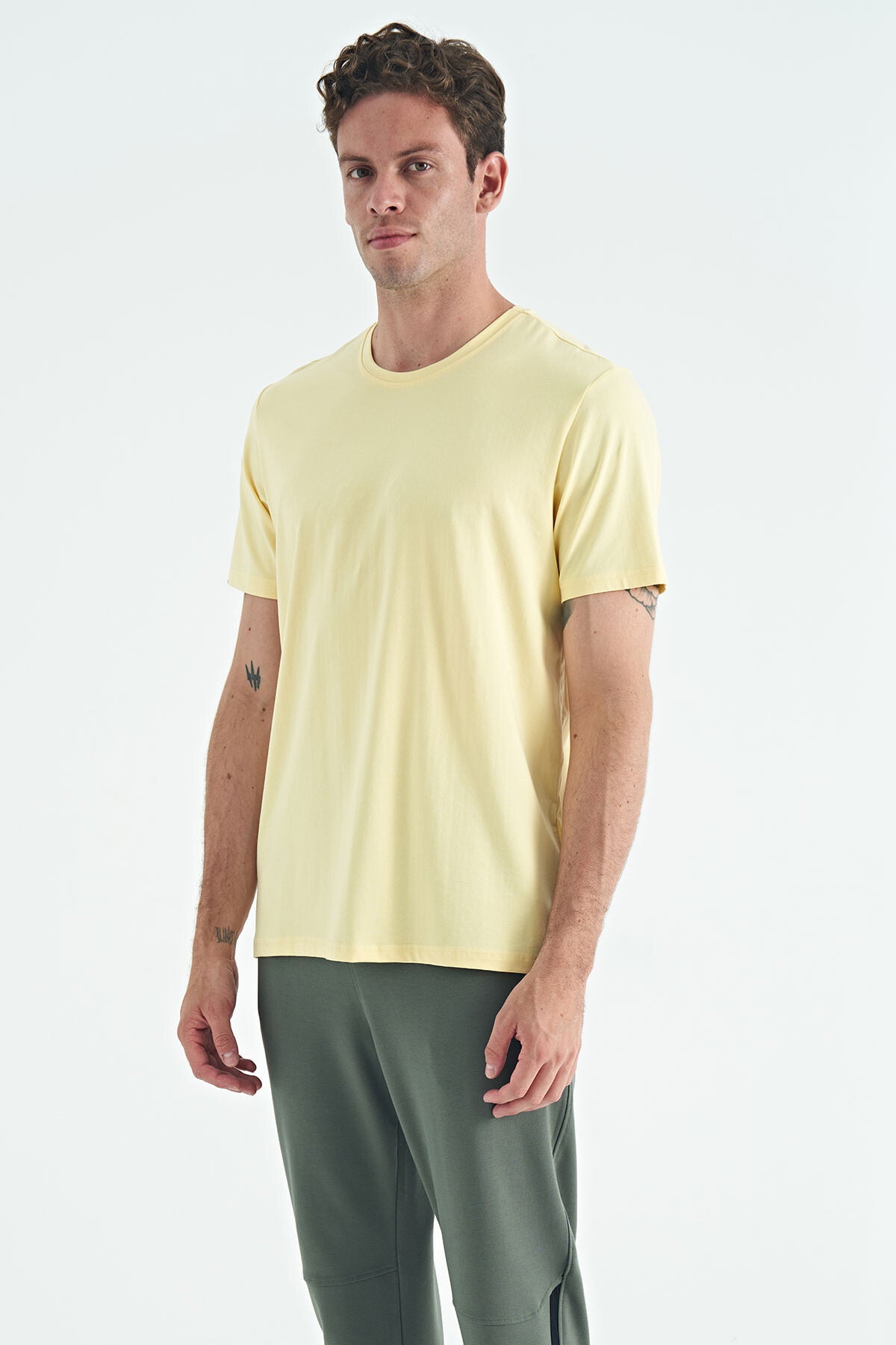 Yellow Men's Basic Short Sleeve Regular Fit O Neck T-shirt - 87911