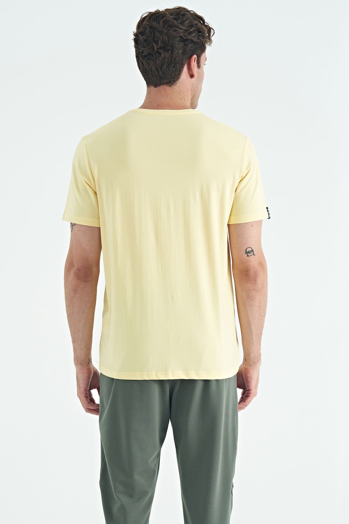 Yellow Men's Basic Short Sleeve Regular Fit O Neck T-shirt - 87911