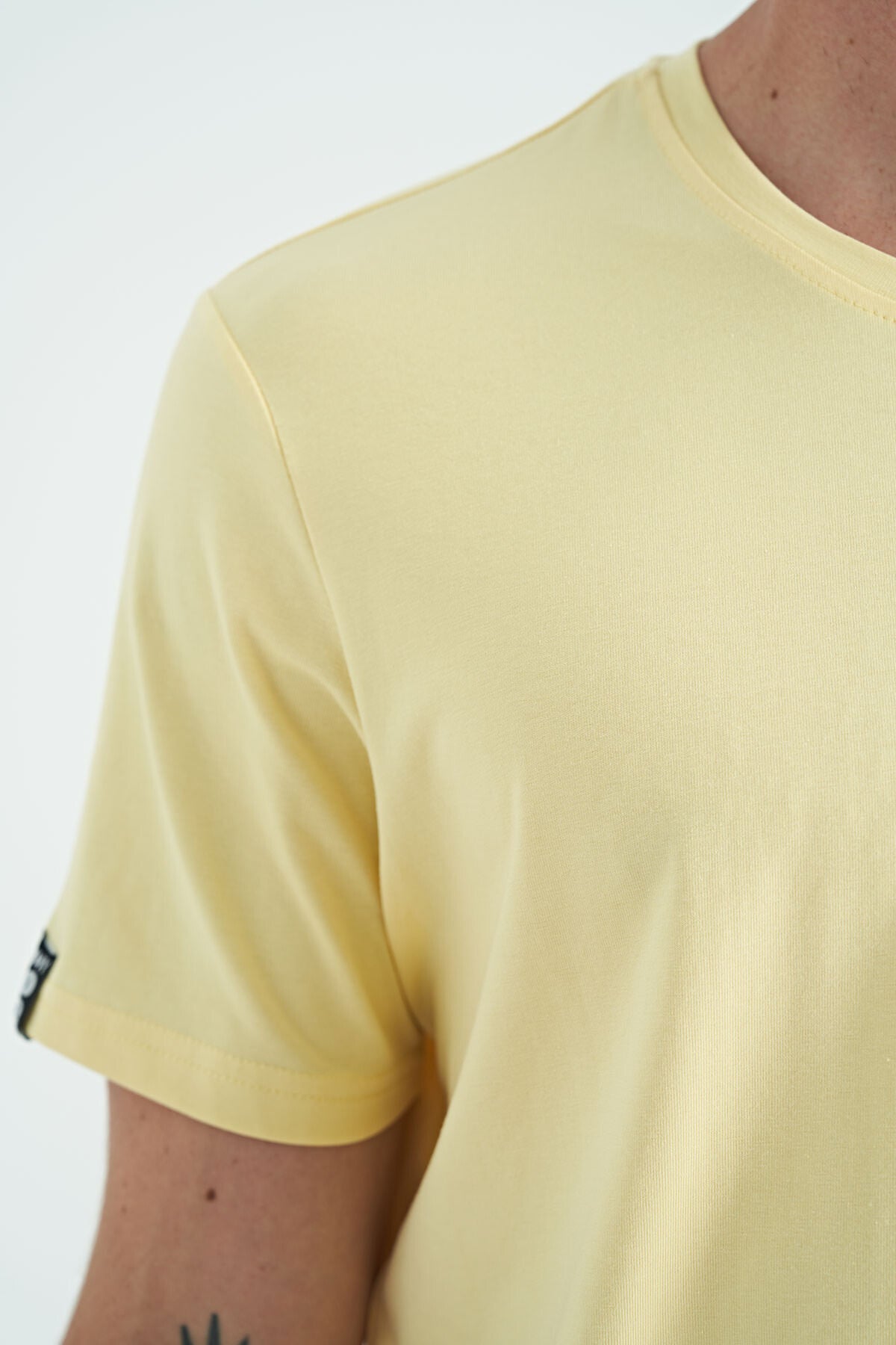 Yellow Men's Basic Short Sleeve Regular Fit O Neck T-shirt - 87911