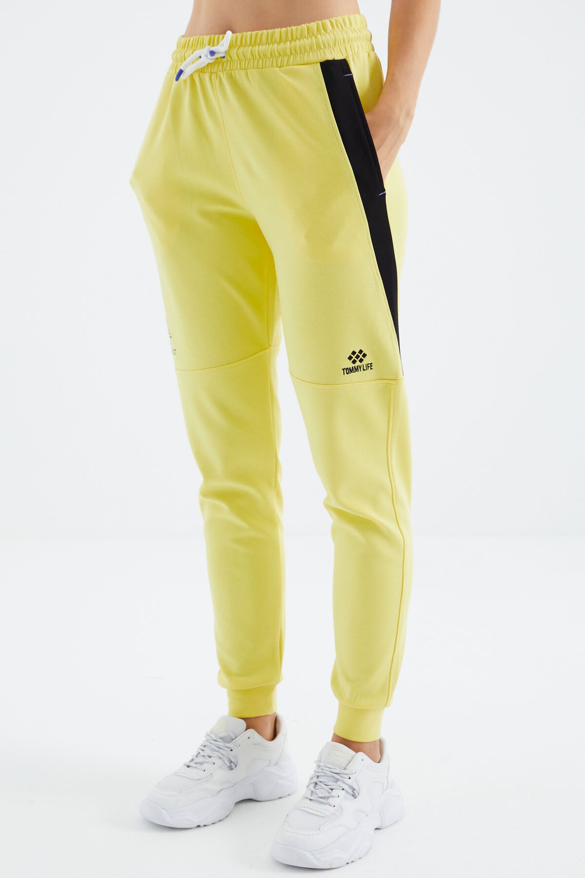 Yellow Laced Striped Detailed Relax Fit Women's Tracksuit Bottom - 94645