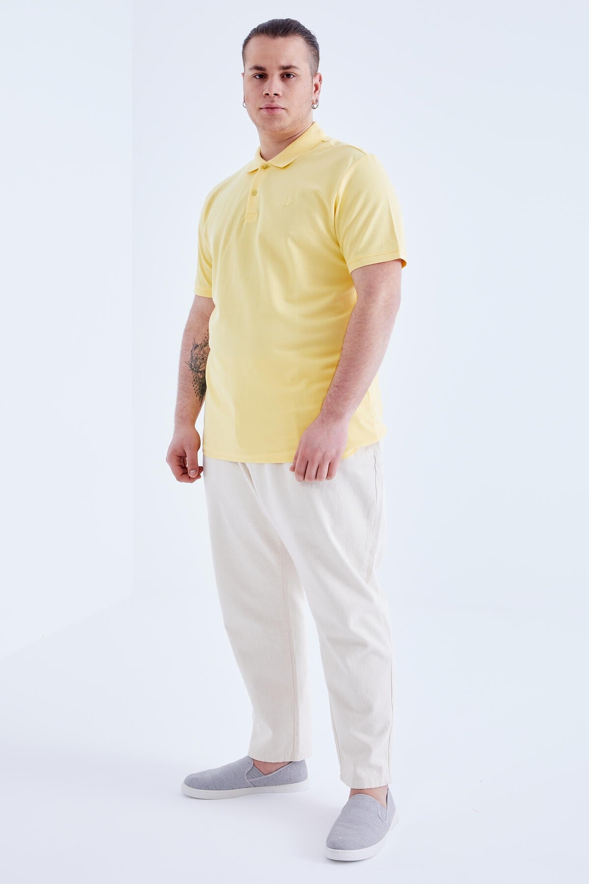 Yellow Basic Logo Standard Fit Knitted Polo Collar Men's T-Shirt - 87748