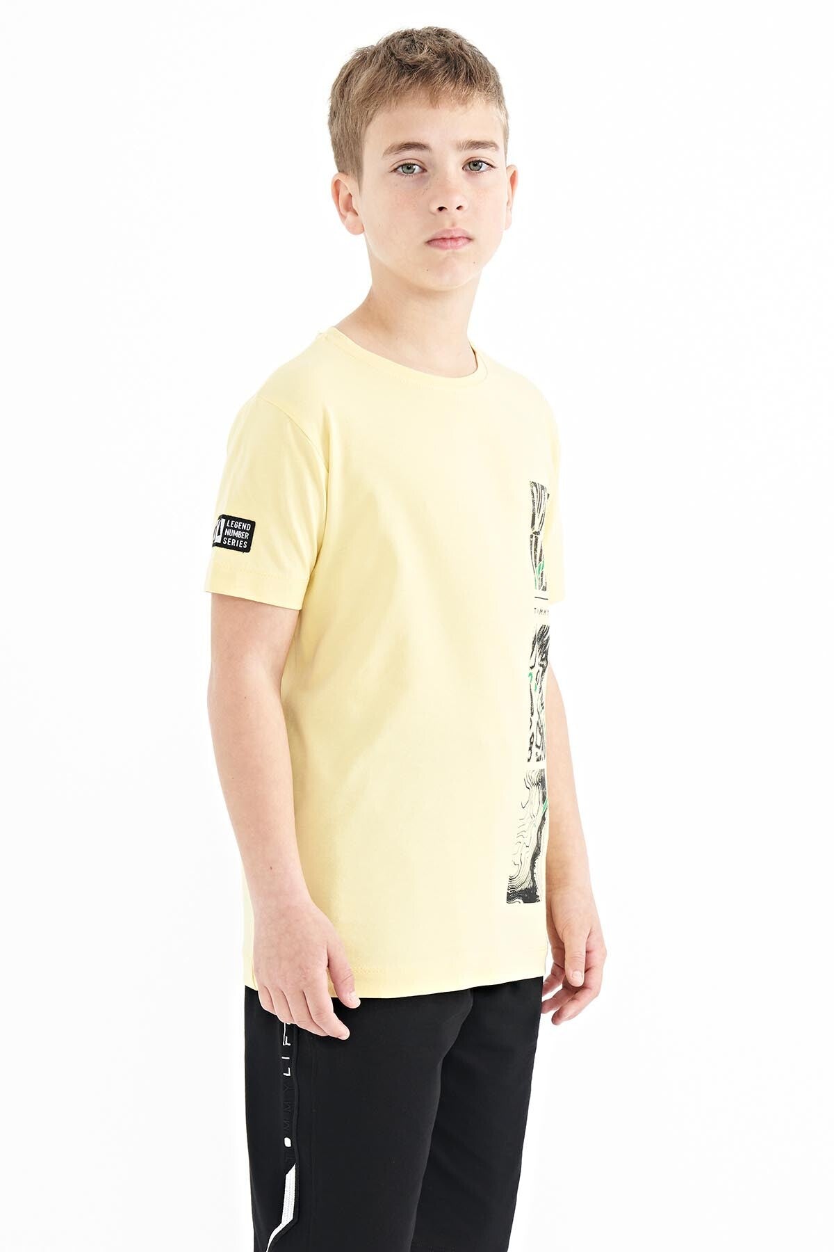 Yellow Print Detailed O Collar Standard Fit Boys T-Shirt - 11104
