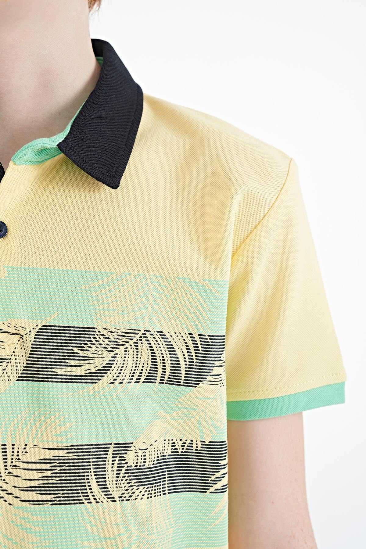 Yellow Print Detailed Standard Mold Polo Collar Boys T-Shirt - 11101