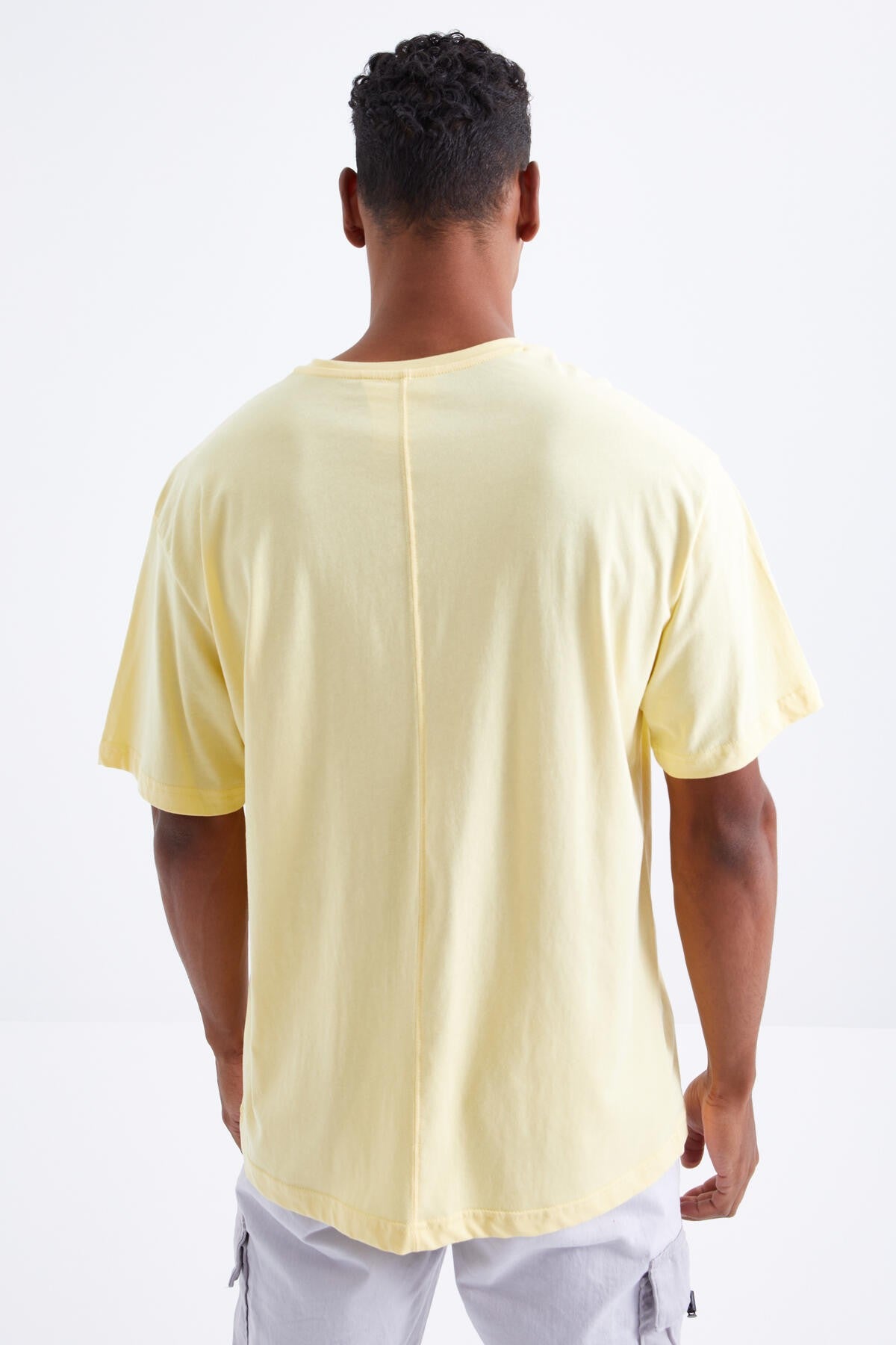 Yellow Printed O Collar Men's Oversize T-Shirt - 88098
