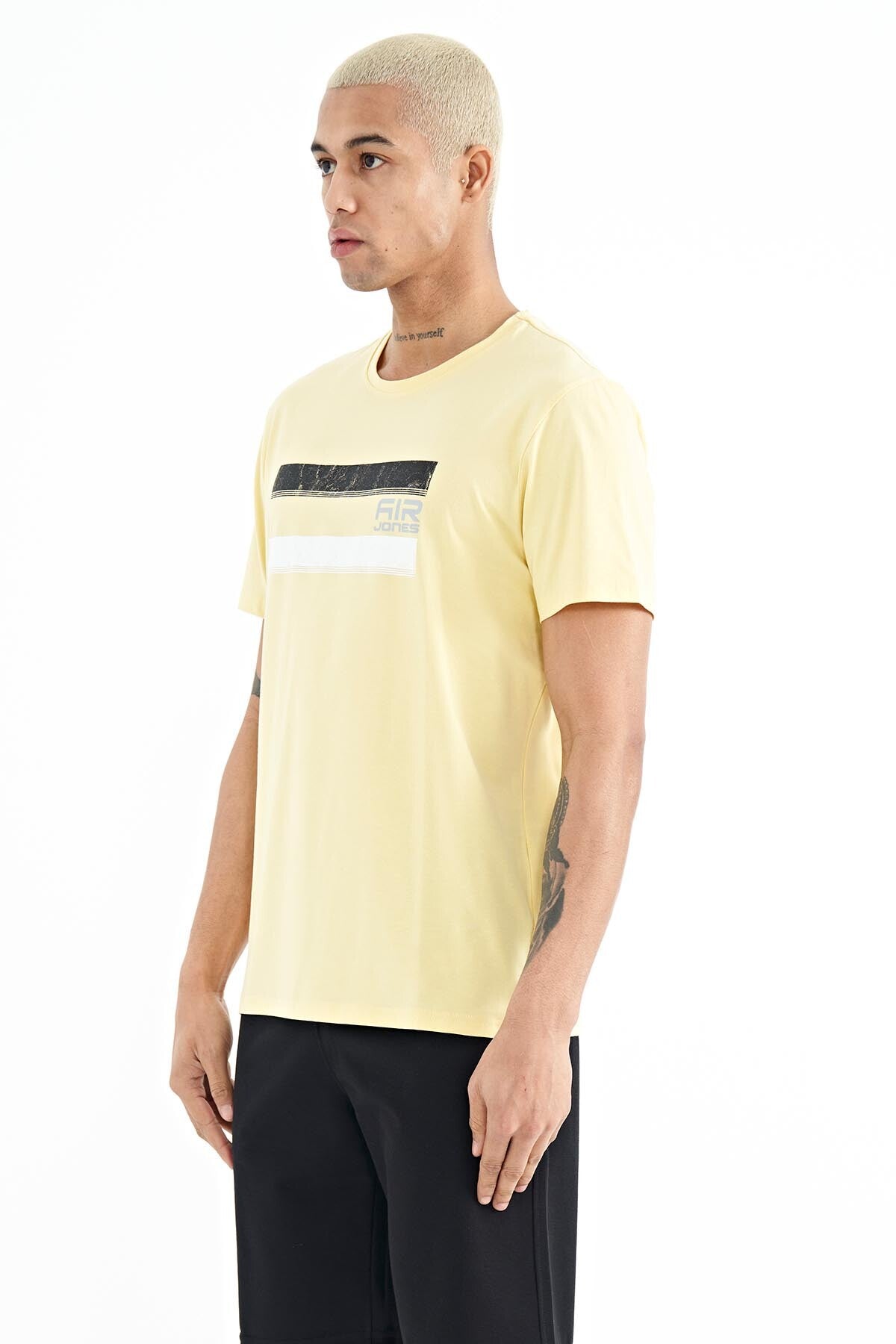 Donald Yellow Standard Mold Men's T-Shirt - 88217