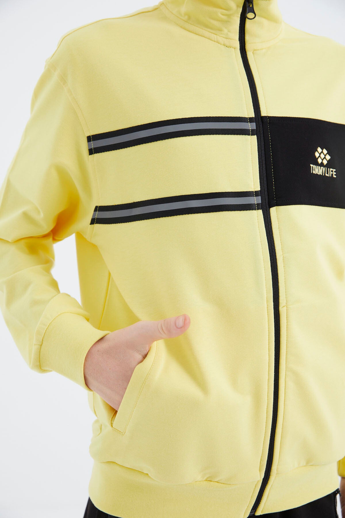 Yellow Collar Boys' Sweatshirt - 11183