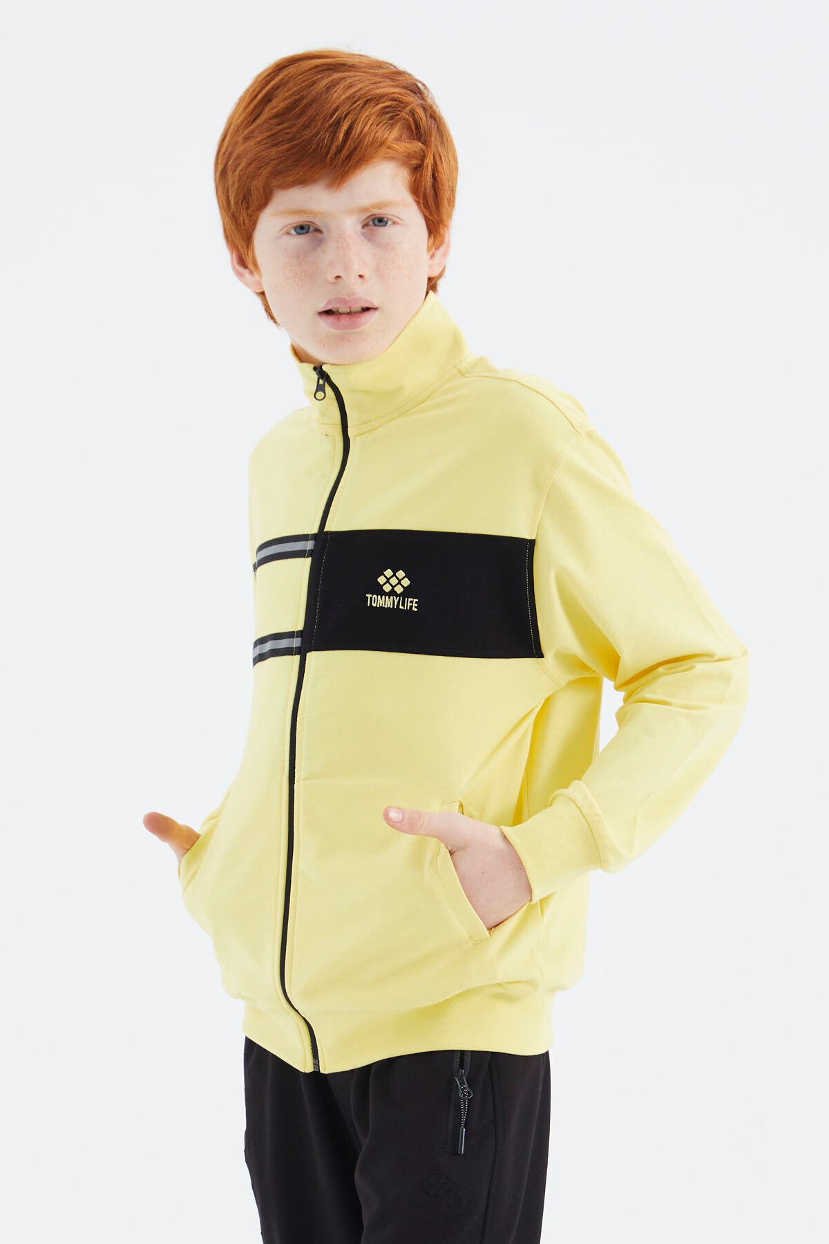 Yellow Collar Boys' Sweatshirt - 11183