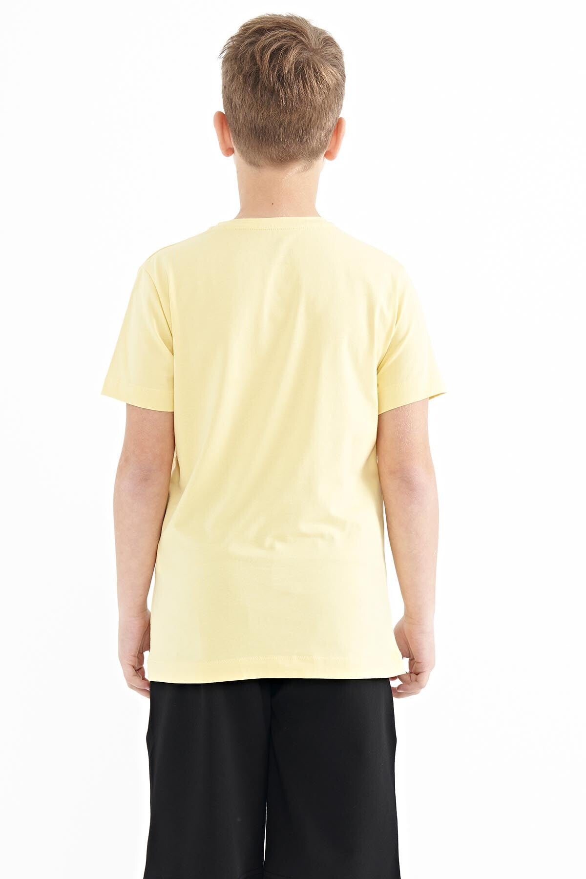 Yellow Print O Collar Standard Cut Boys' T-Shirt - 11100